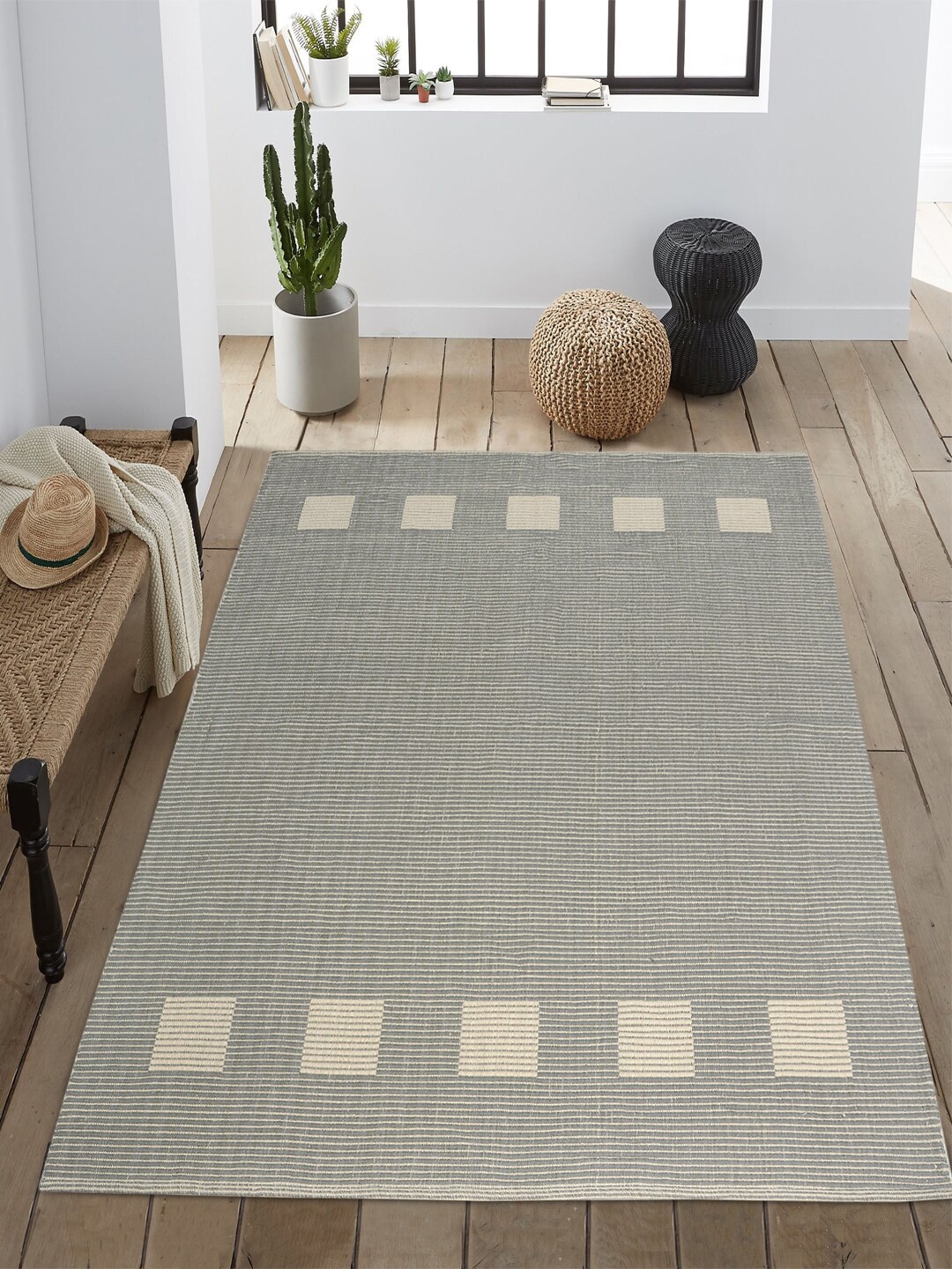 

Saral Home Grey & Cream Textured Multi Purpose Cotton Rugs