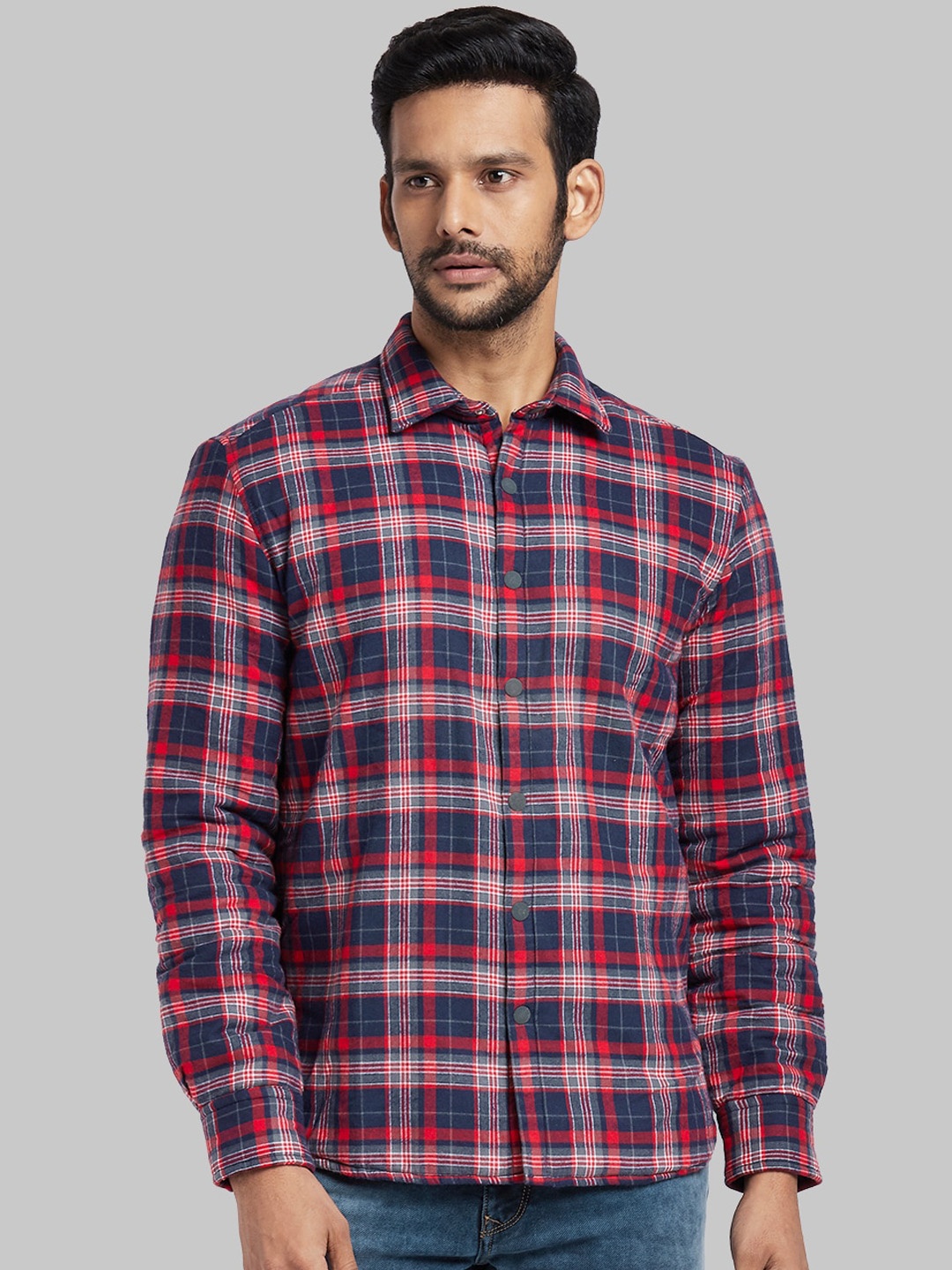 

Parx Men Red & Navy Blue Regular Fit Checked Casual Shirt