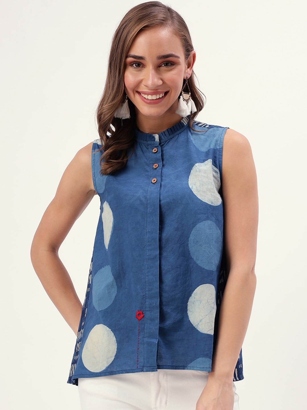 

Saaki Women Blue Printed Shirt Style Top