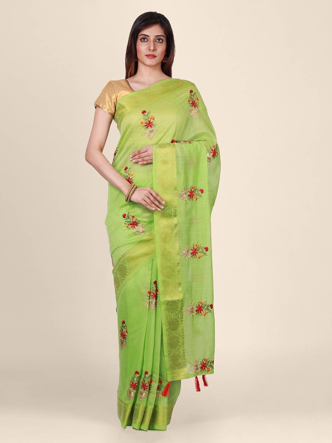 

CLAI WORLD Green & Red Silk Blend Handloom Embroidered Saree