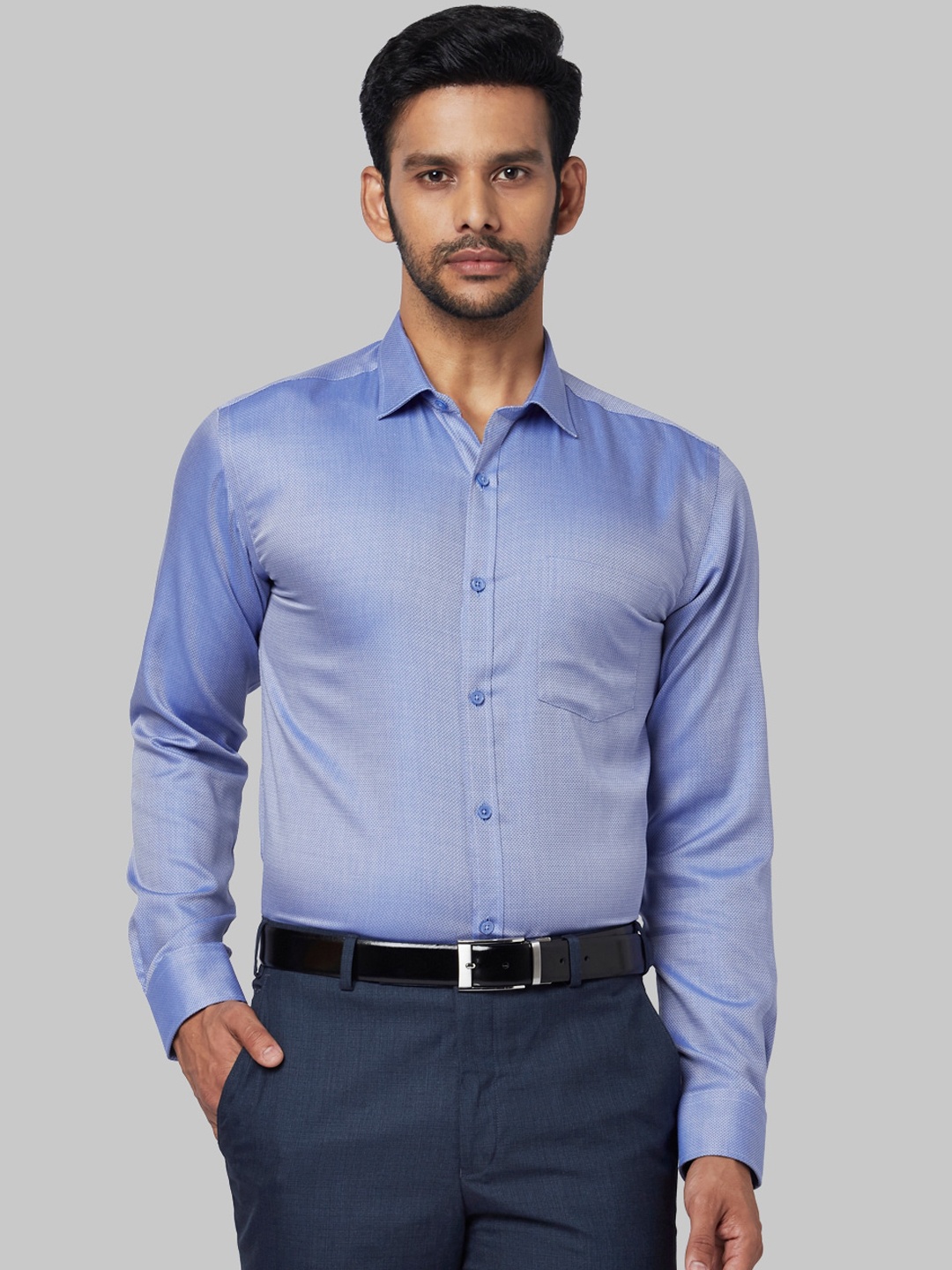 

Park Avenue Men Blue Regular Fit Self Design Casual Shirt