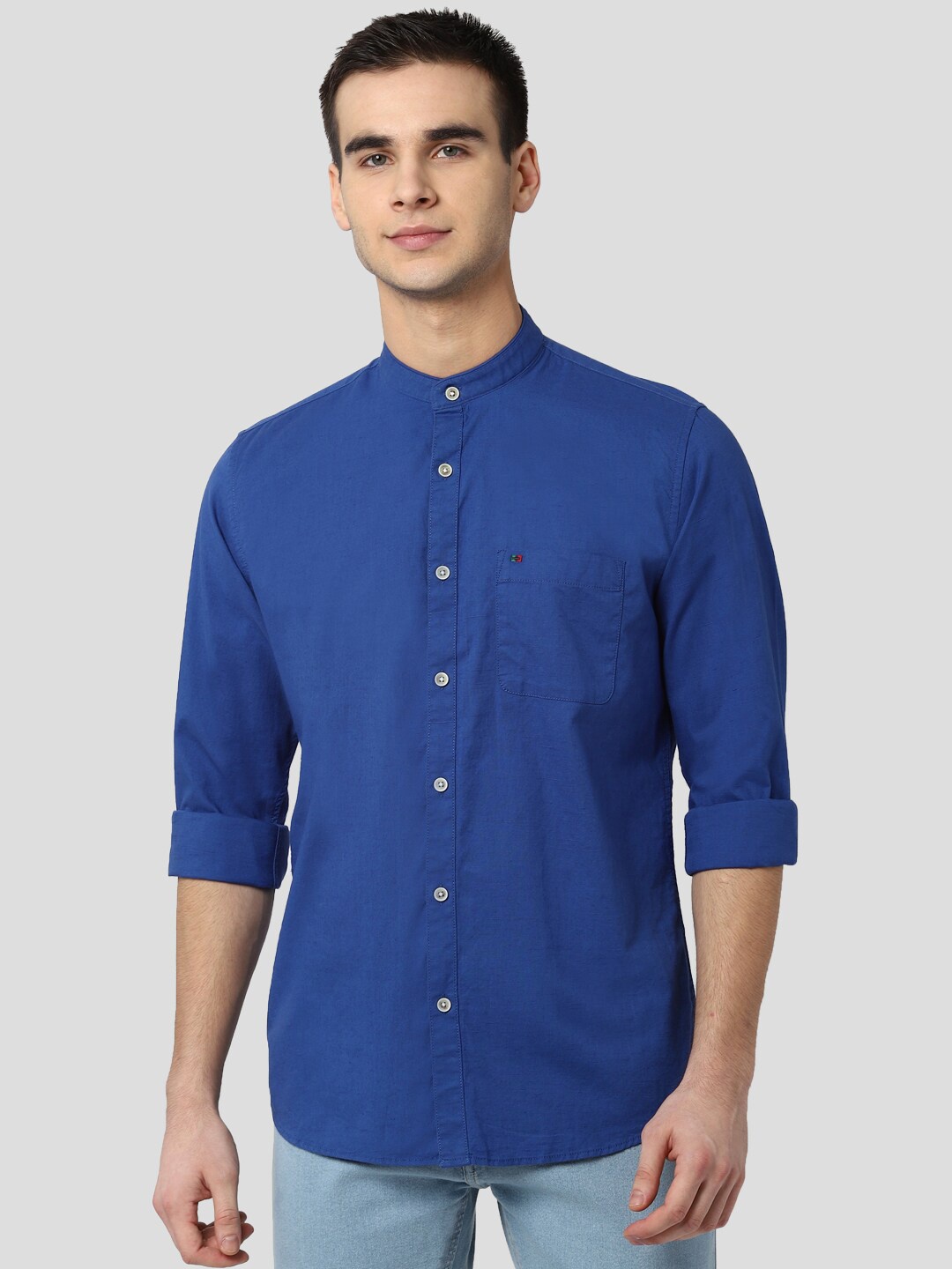 

Peter England Casuals Men Blue Slim Fit Solid Casual Shirt