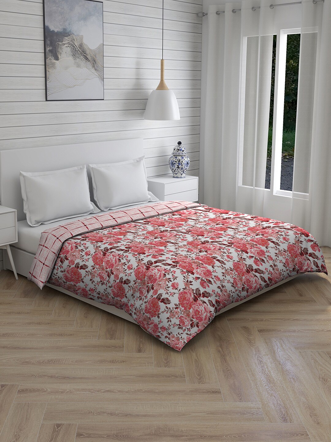 

Layers Pink & White Floral Mild Winter 144 TC Queen Double Bed Comforter