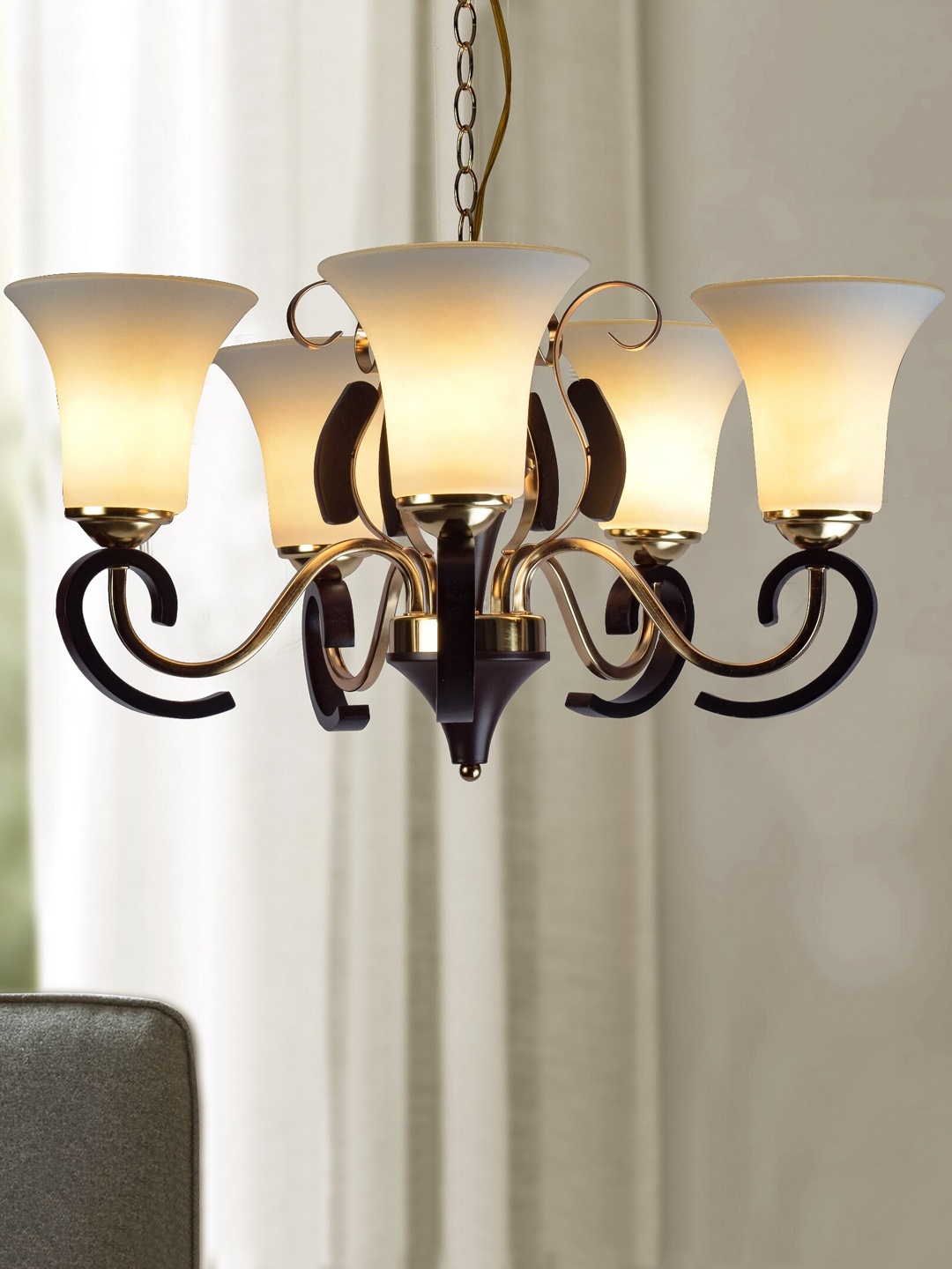 

THE LIGHT STORE White & Black Solid Contemporary Cluster Light