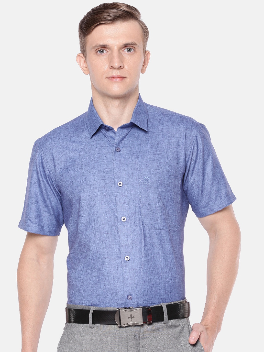 

Jansons Men Blue Regular Fit Solid Formal Shirt