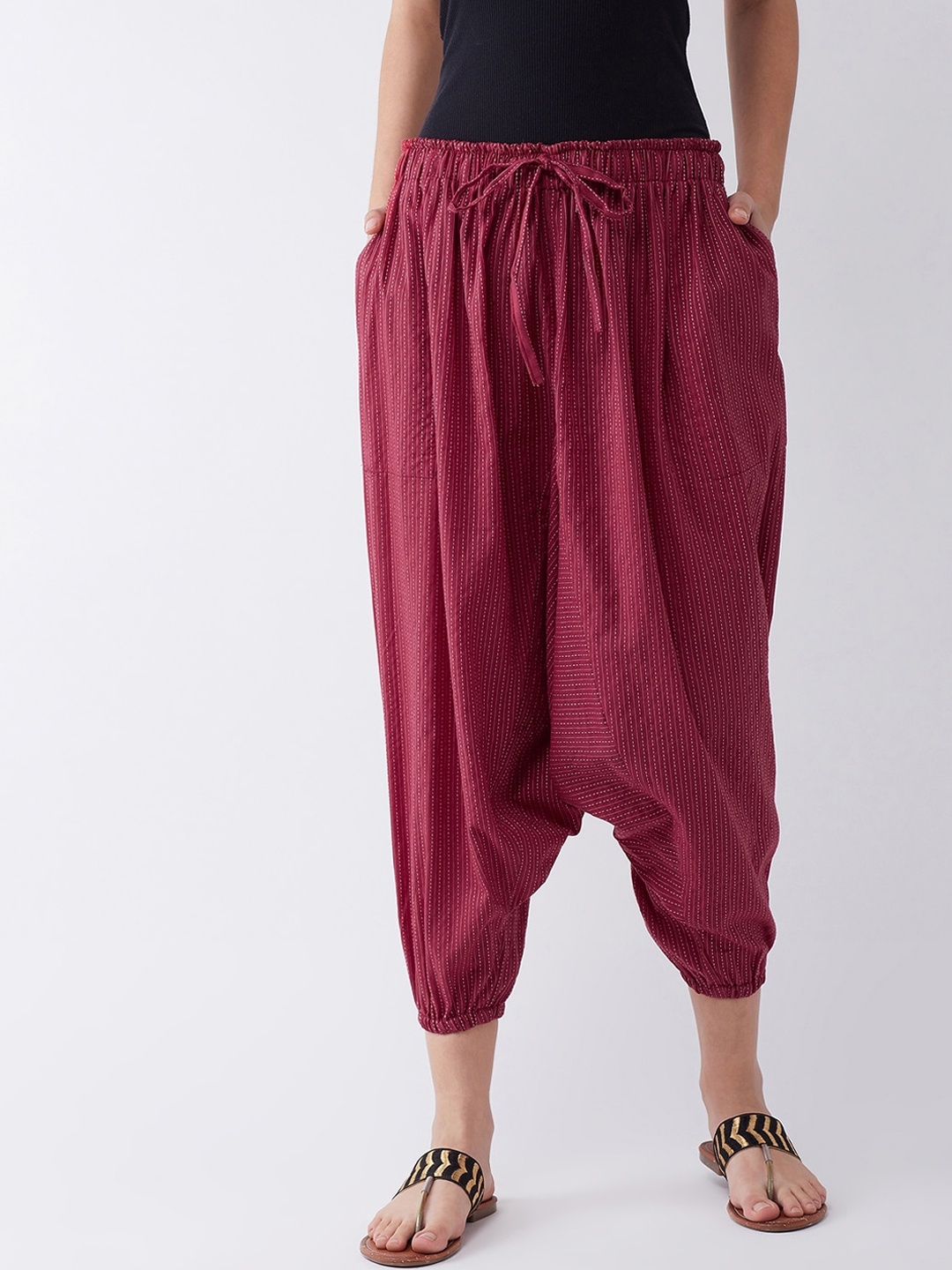 

InWeave Women Maroon Solid Cropped Harem Pants