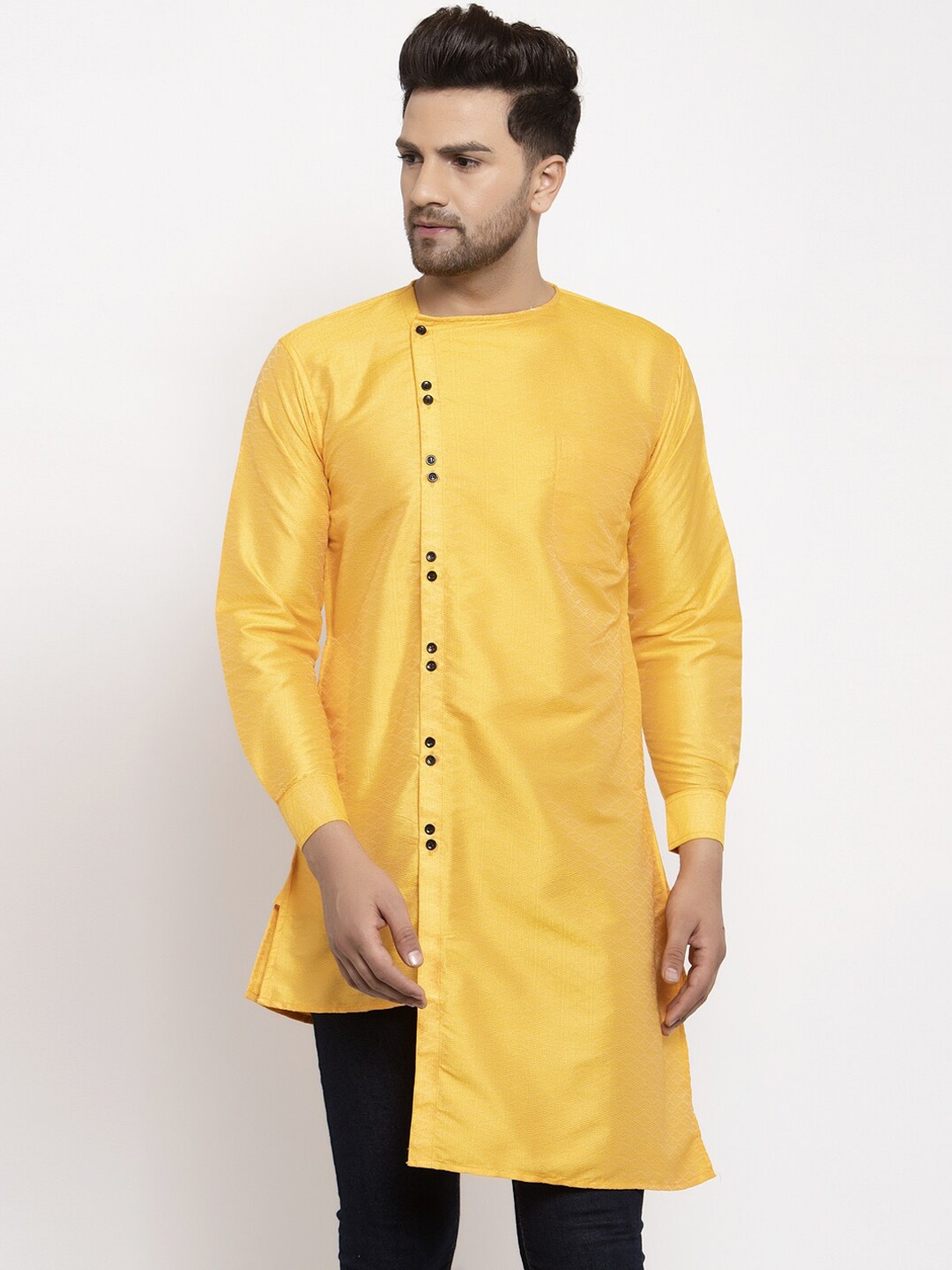 

KLOTTHE Men Yellow Solid Straight Kurta