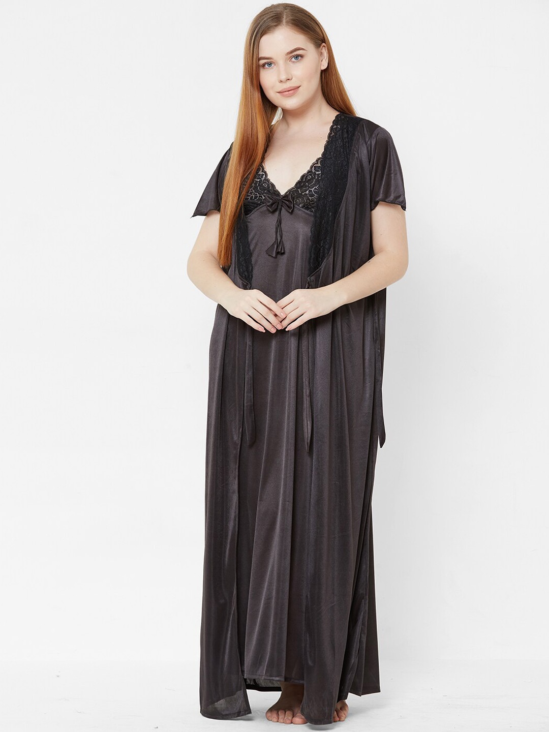 

FashionRack Black Solid Nightdress With Robe