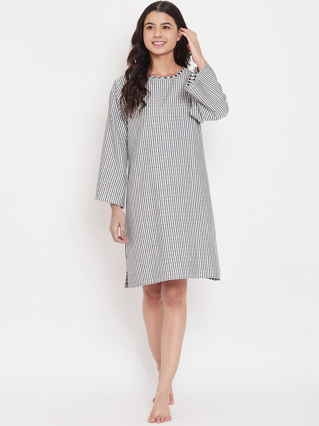 

The Kaftan Company Black & White Pure Cotton Checked Reversible Nightdress