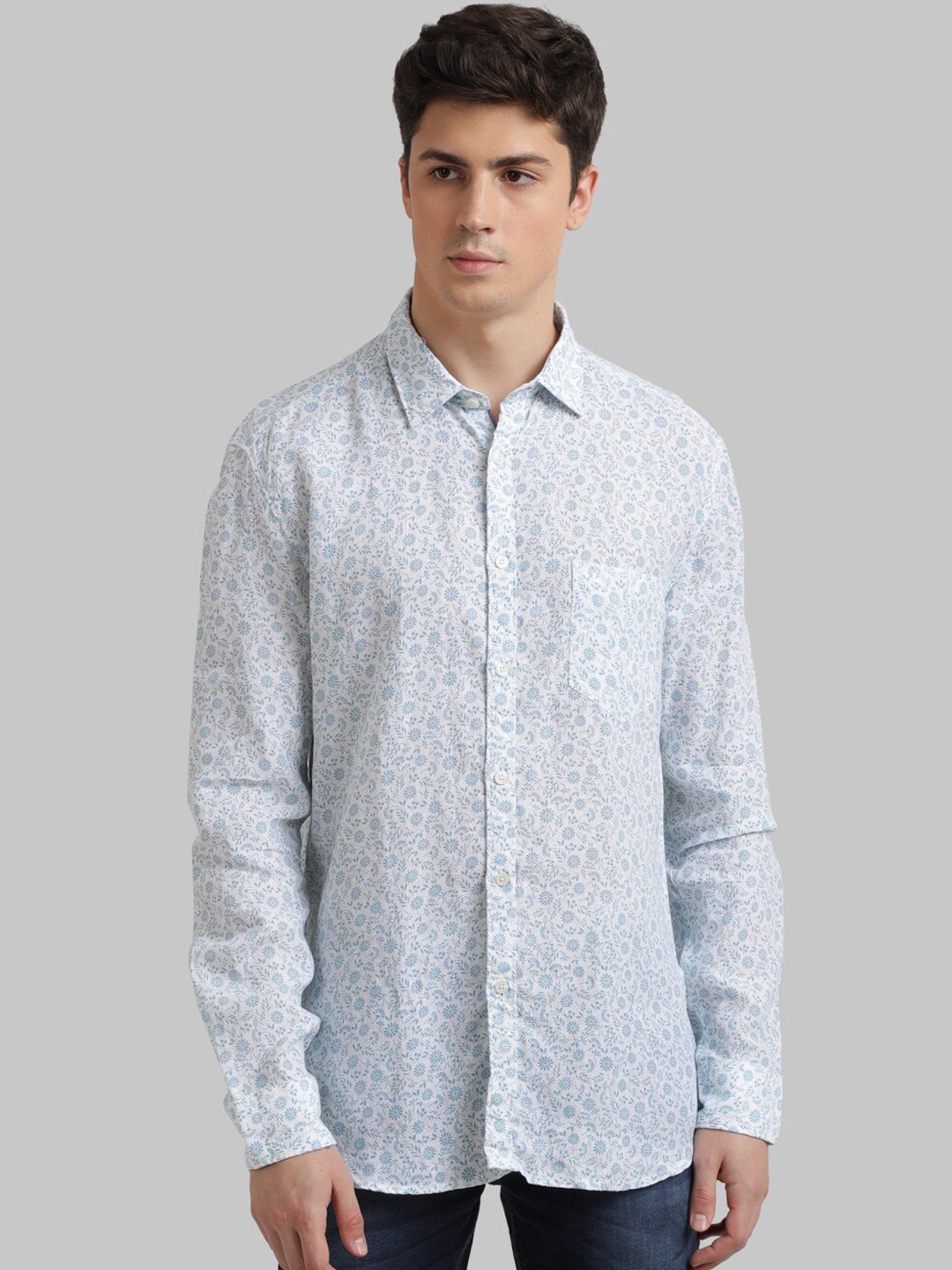 

Parx Men Blue Regular Fit Shirt