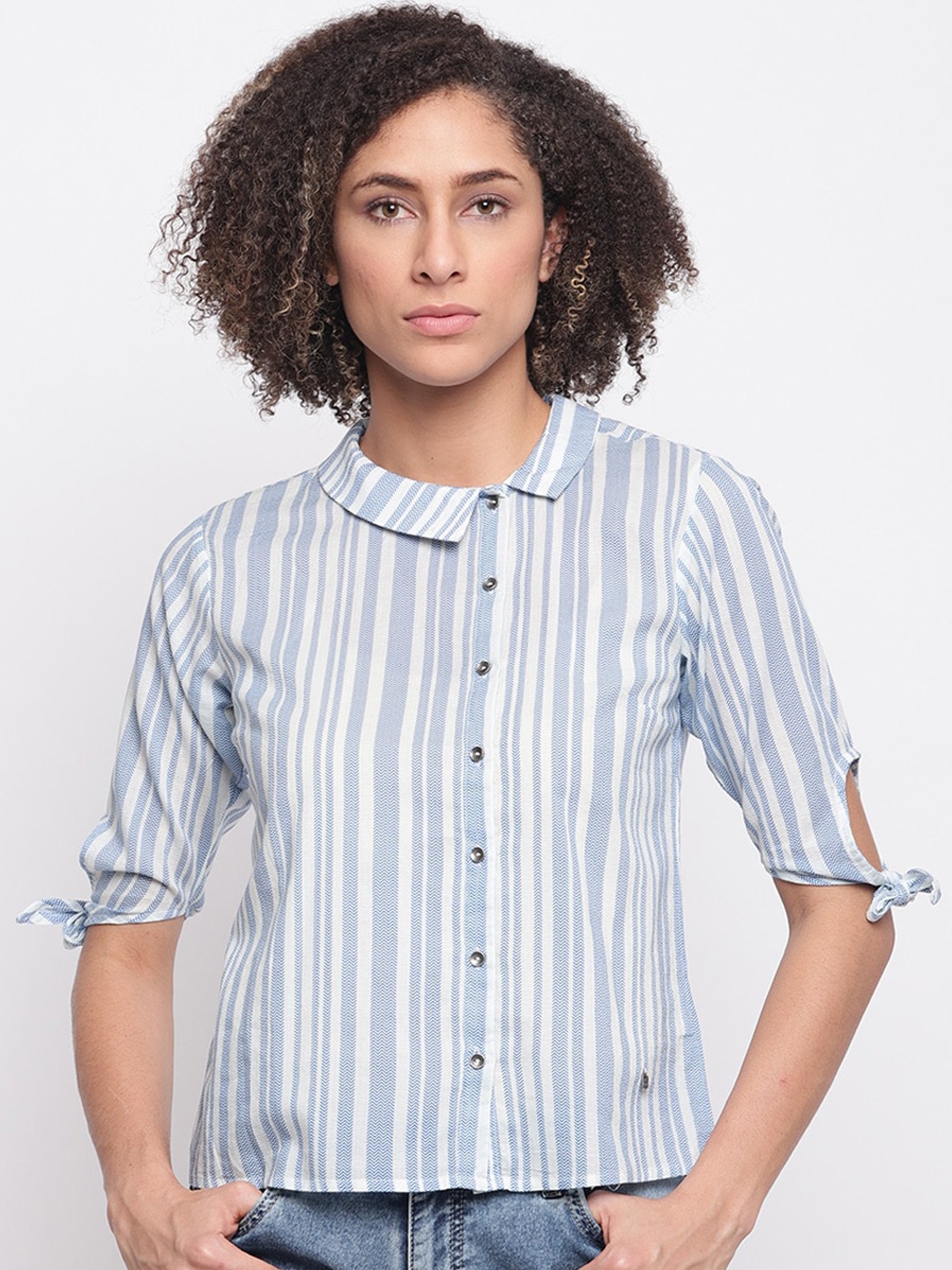 

Pepe Jeans Women White & Blue Regular Fit Striped Casual Shirt