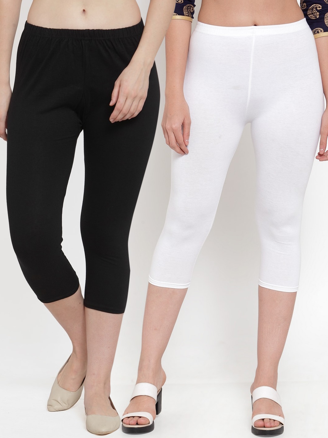 

GRACIT Women Pack Of 2 Solid Slim Fit Capris, Black