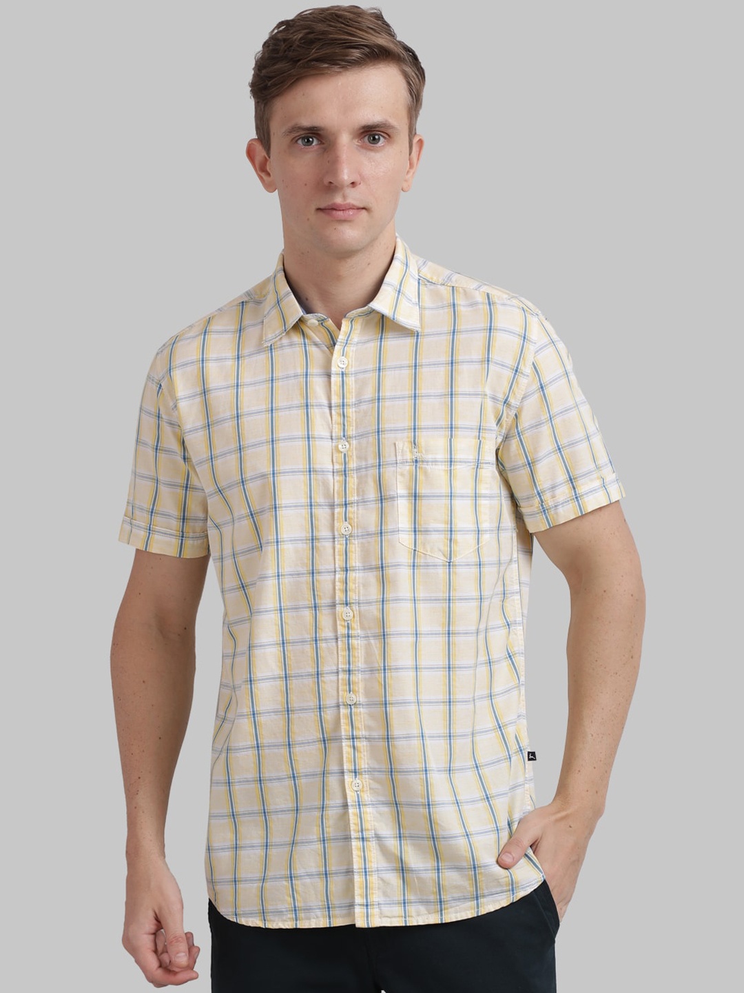 

Parx Men Yellow & Blue Regular Fit Checked Casual Shirt