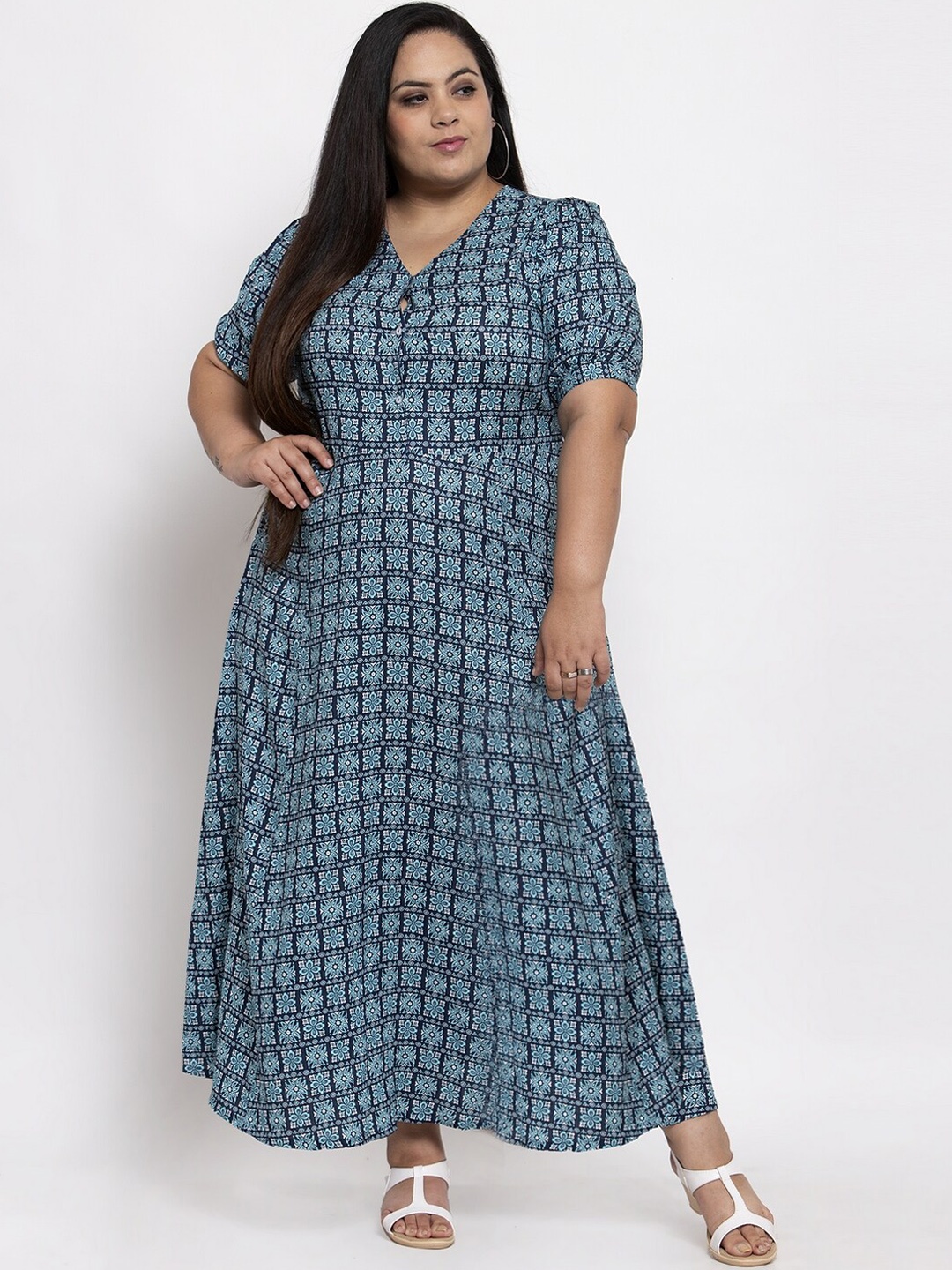 

plusS Women Blue & Off-White Printed Maxi Dress