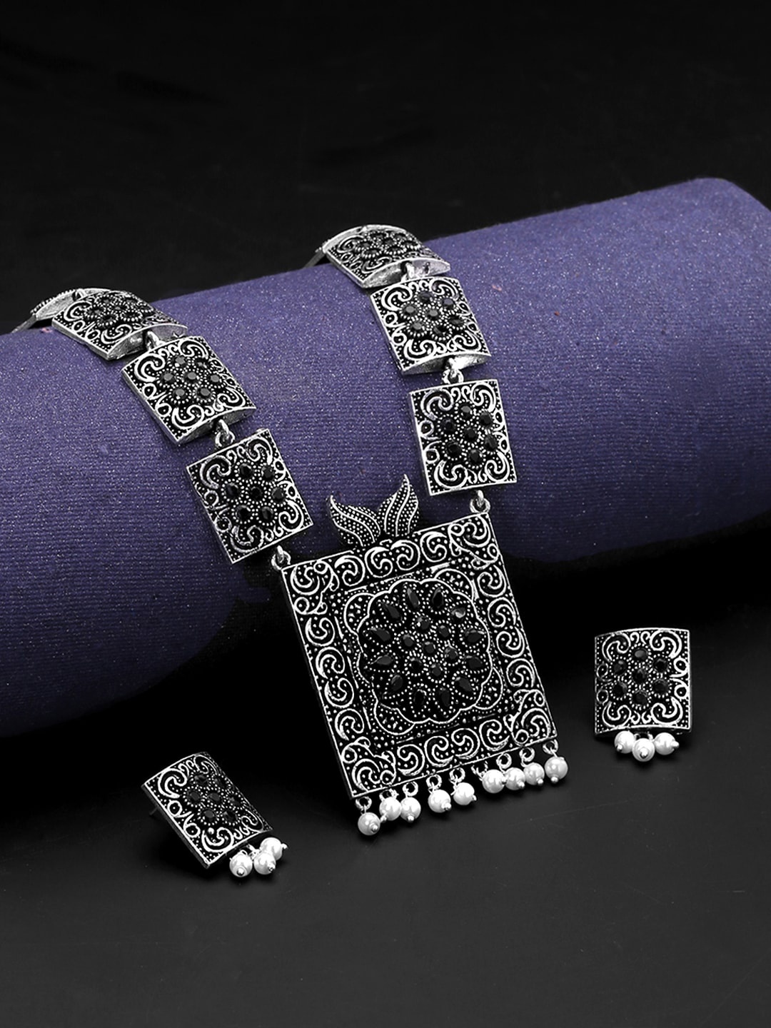 

Yellow Chimes Women Oxidised Silver German Statement Style Royal Looks Necklace Set