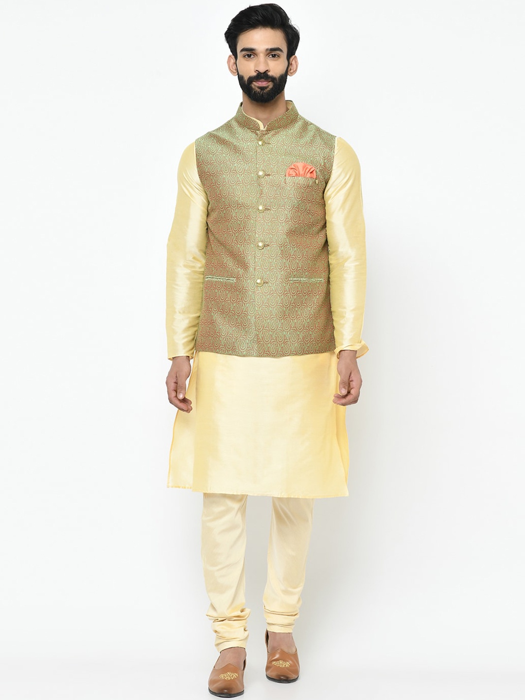 KISAH Men Cream-Coloured & Green Solid Kurta with Pyjamas & Nehru Jacket