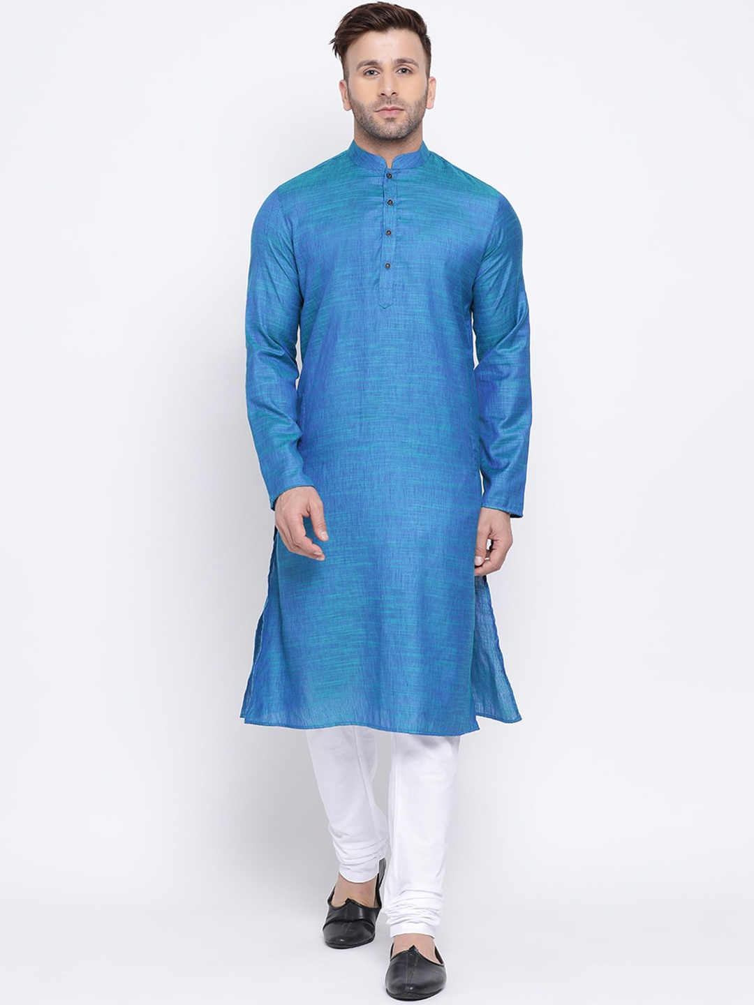 

NAMASKAR Men Blue Cotton Solid Straight Kurta