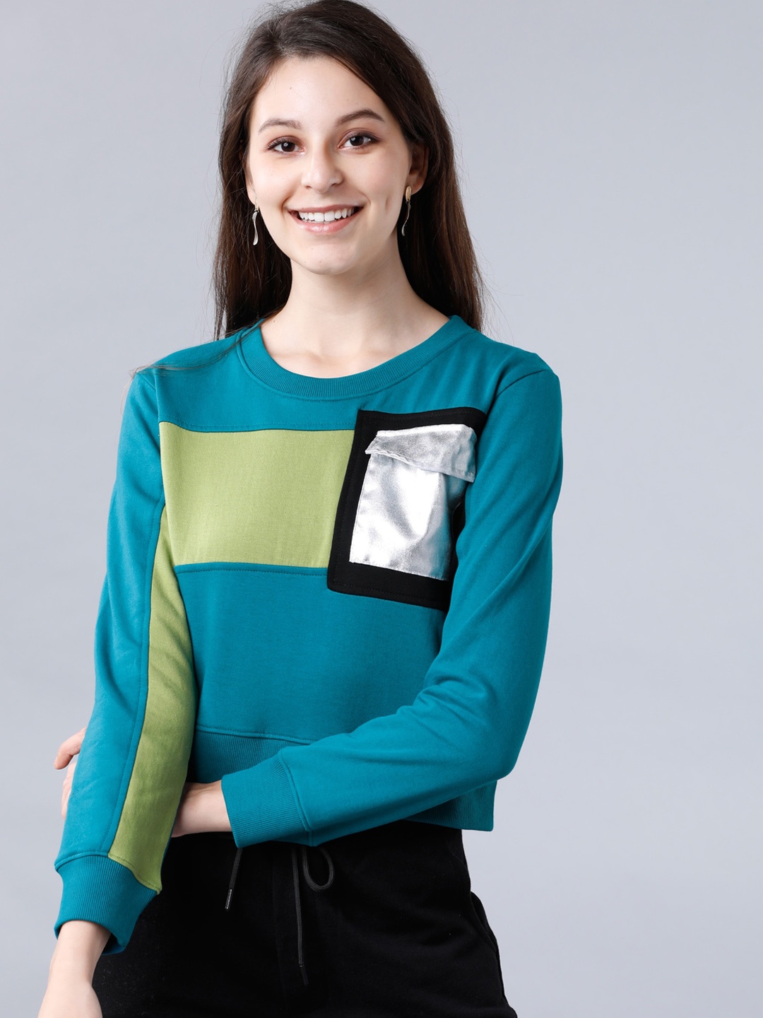 

Tokyo Talkies Women Teal Blue & Green Colourblocked Sweatshirt