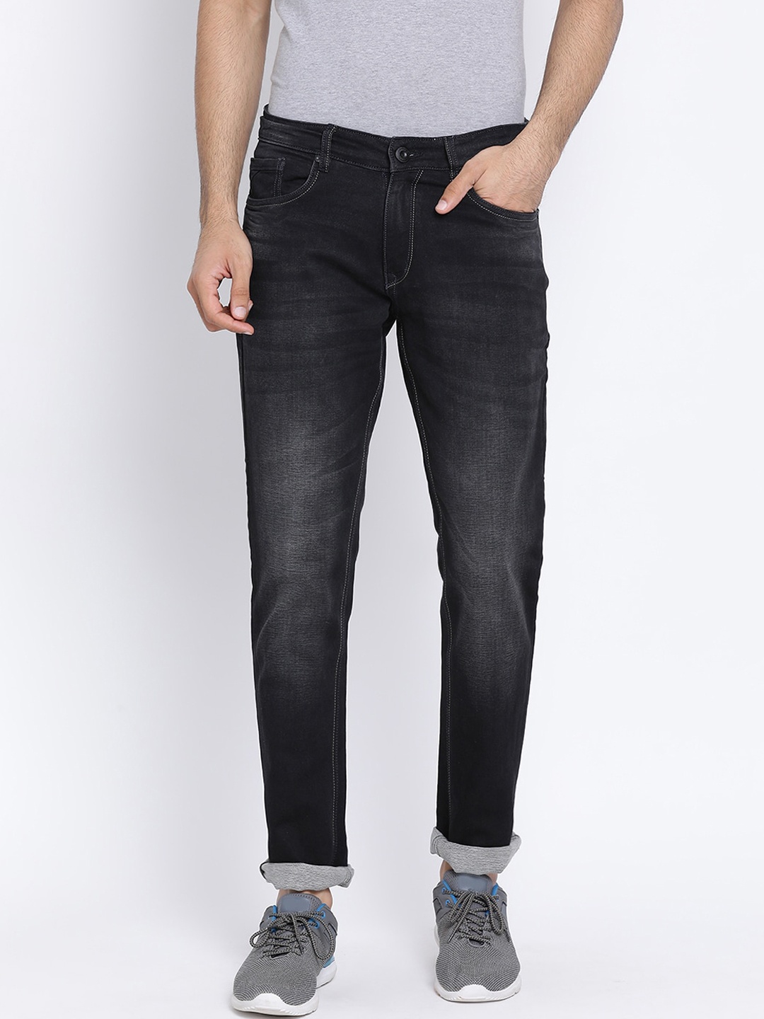 

Richlook Men Black Slim Fit Mid-Rise Clean Look Jeans