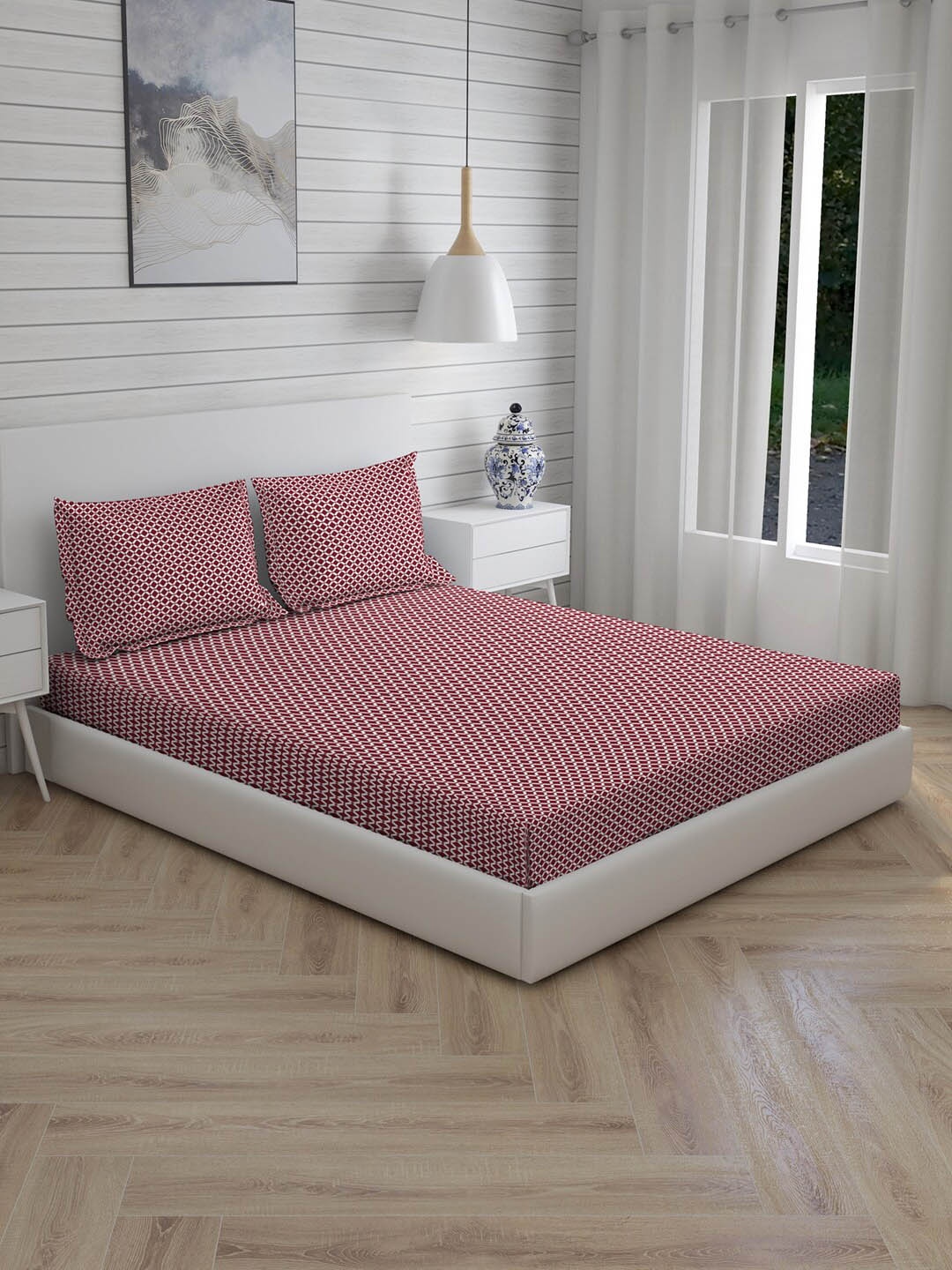 

Boutique Living India Red Abstract 200 TC Cotton Bed Cover With 2 Pillow Covers