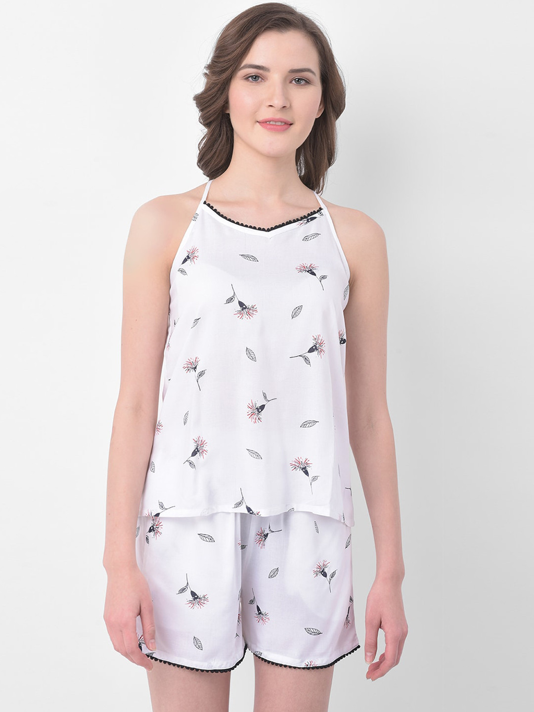 

Clovia Women White Floral Nightsuit