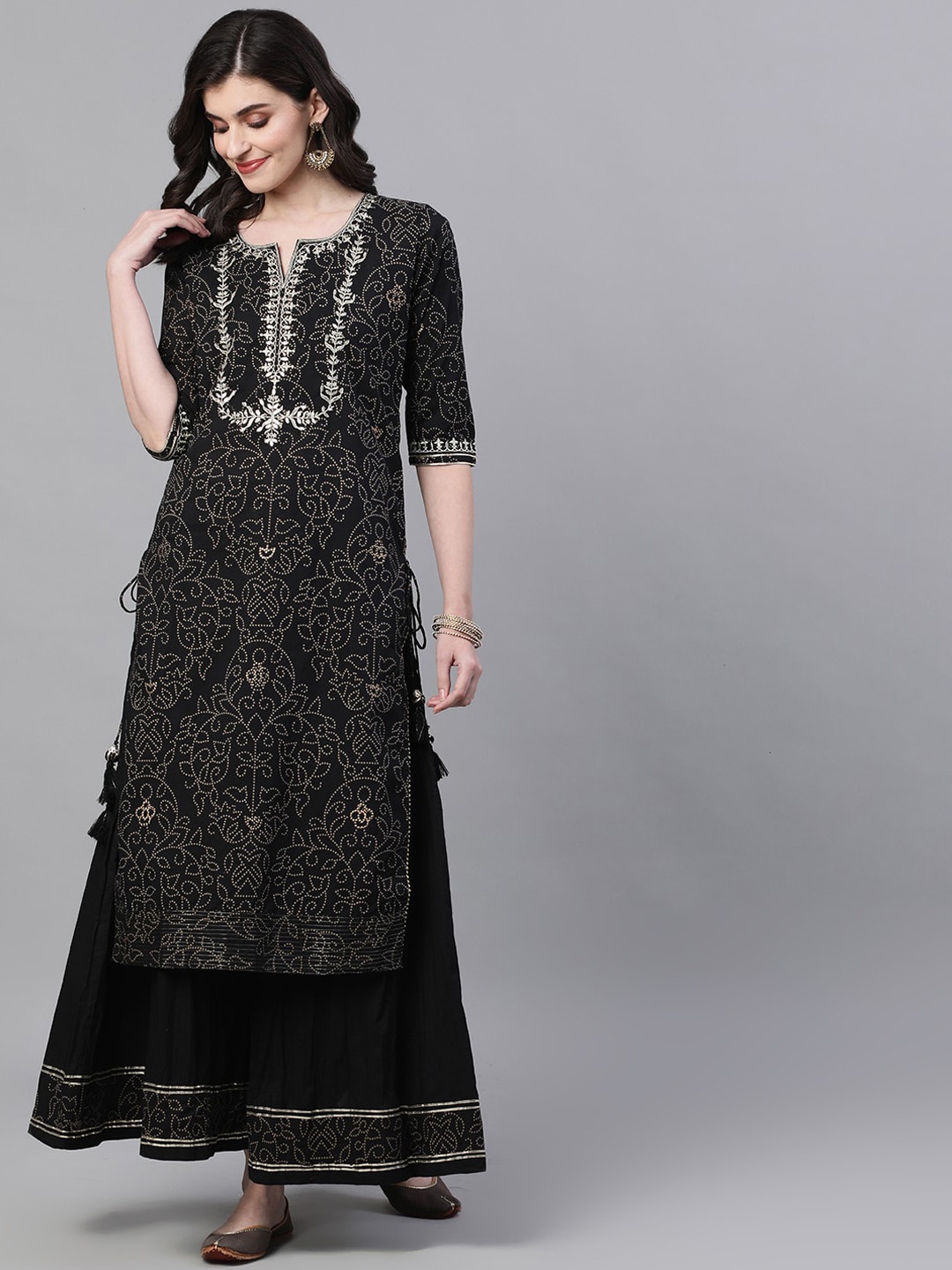 

Ishin Women Black & Off-White Bandhani Kurta with Sharara