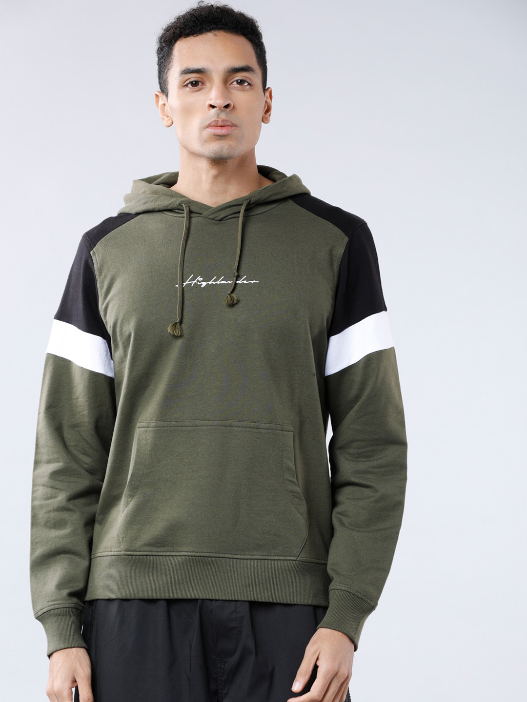 

HIGHLANDER Men Olive Green & Black Solid Hooded Sweatshirt