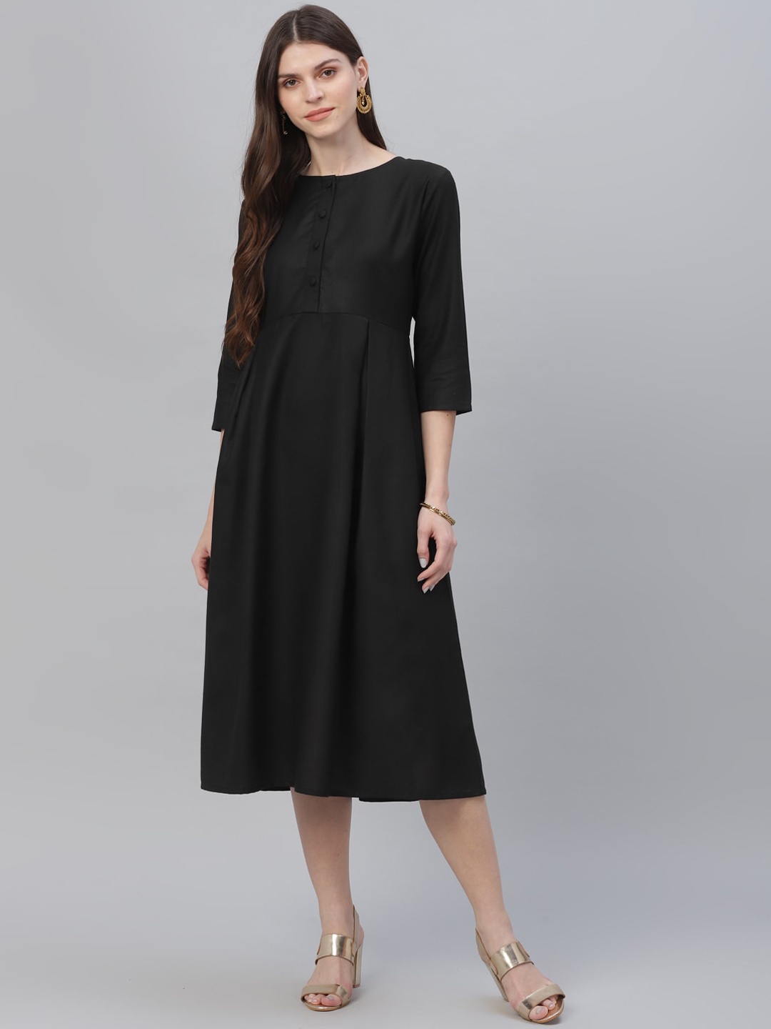

Libas Women Black Solid Fit and Flare Dress
