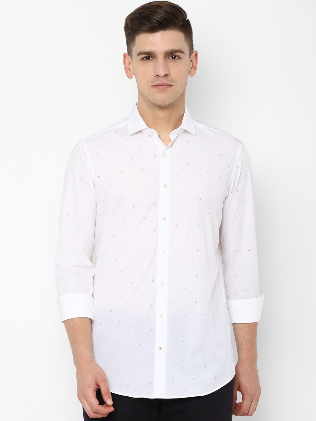 

SIMON CARTER LONDON Men White Slim Fit Printed Casual Shirt