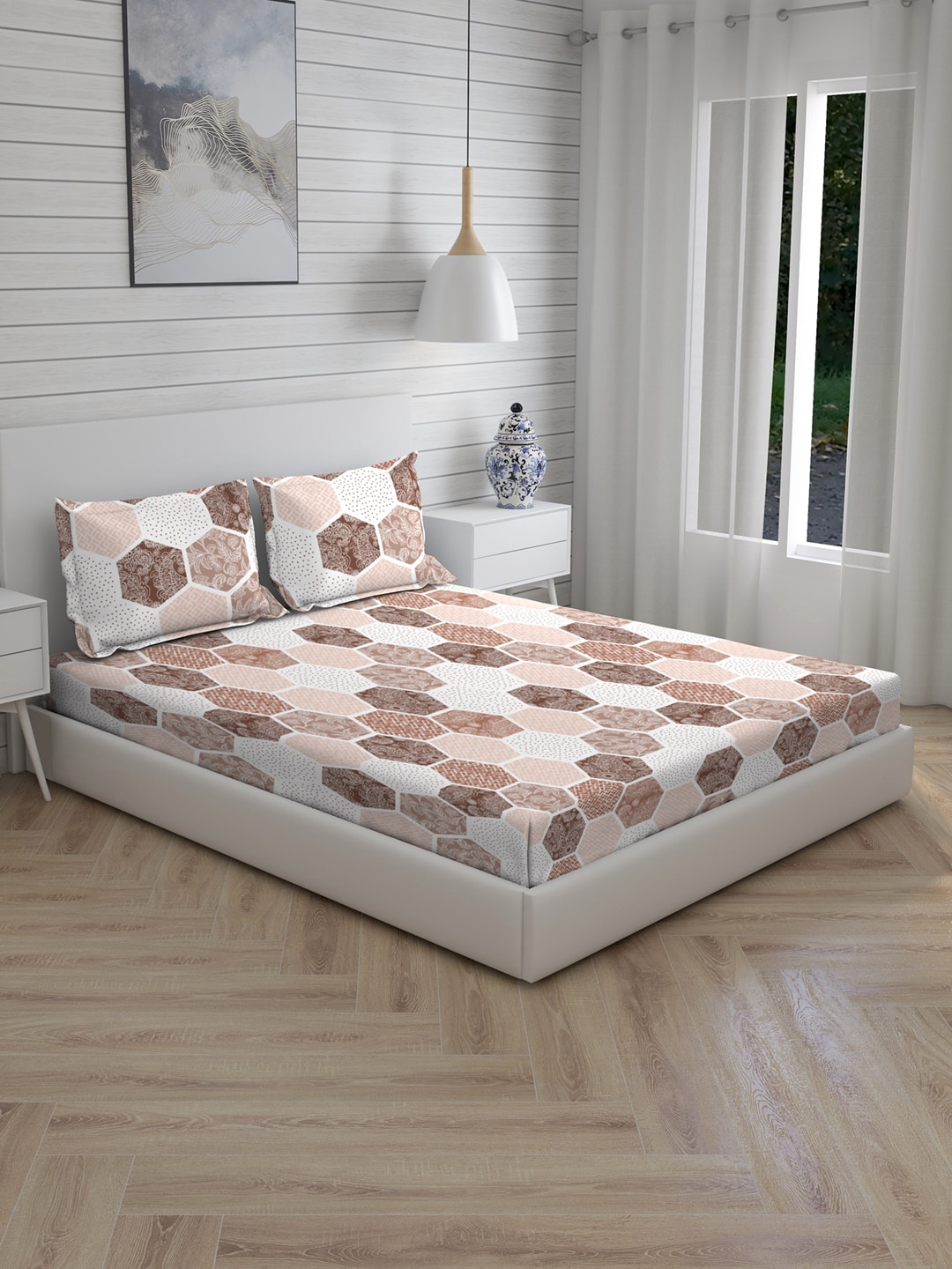 

Boutique Living India Brown 200 TC Cotton 1 king Bedsheet with 2 Pillow Covers