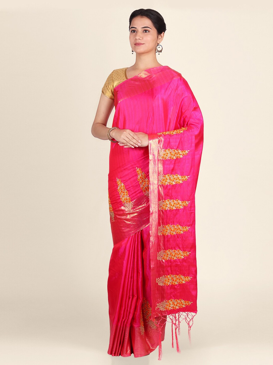 

CLAI WORLD Pink & Gold-Toned Silk Blend Woven Design Saree
