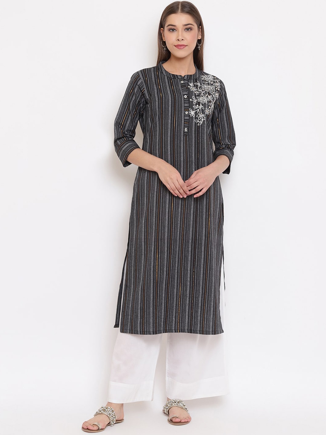 

Janasya Women Black & White Striped Straight Kurta