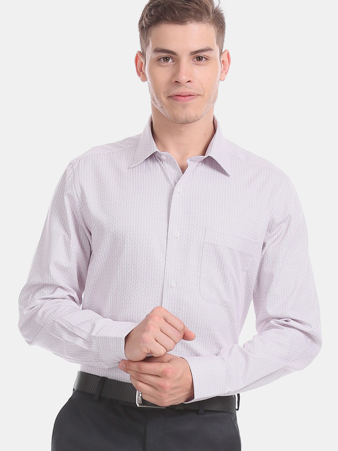 

Arrow Men White & Purple Regular Fit Checked Formal Shirt