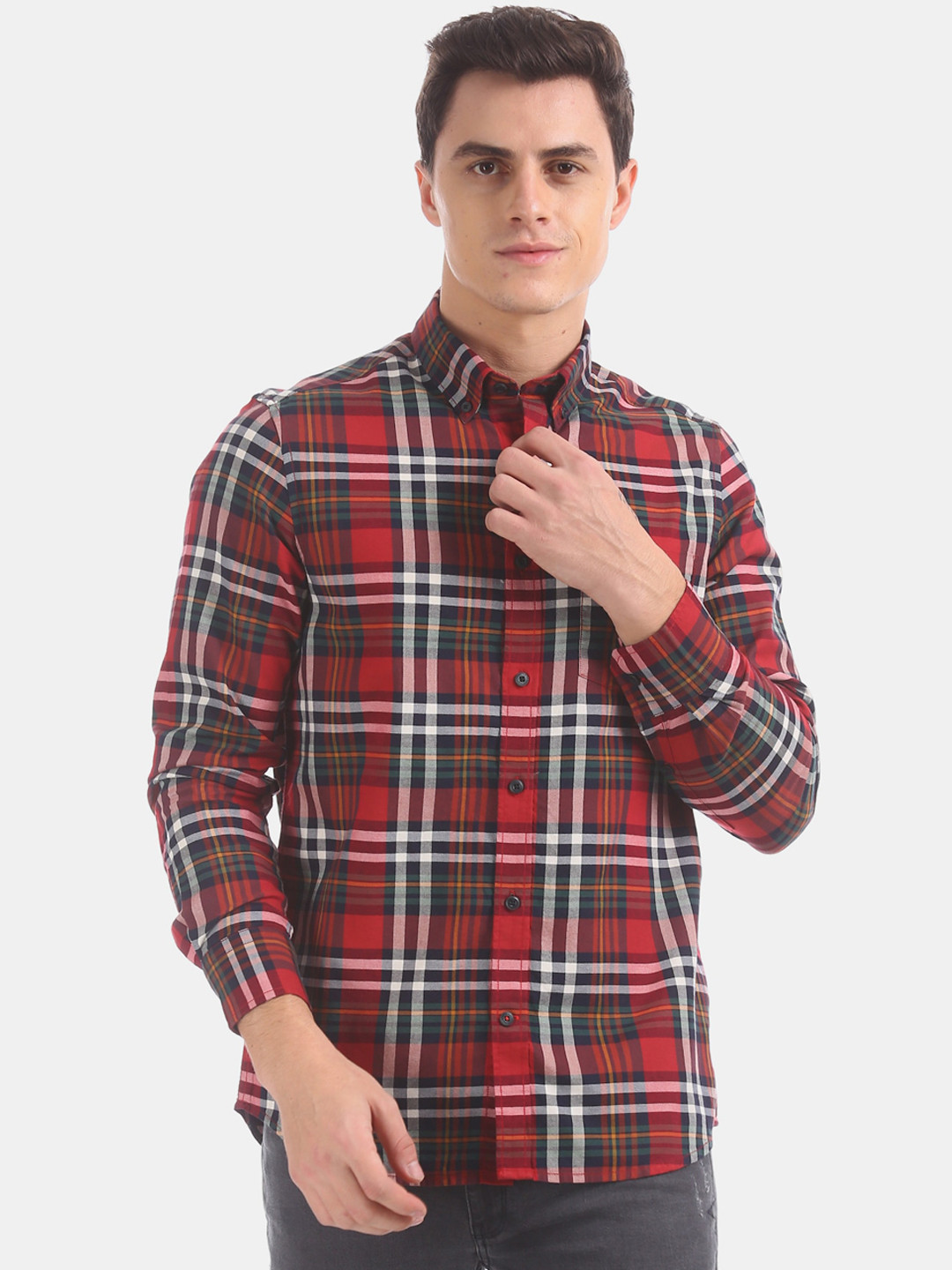 

Arrow Sport Men Red & Navy Blue Regular Fit Checked Casual Shirt