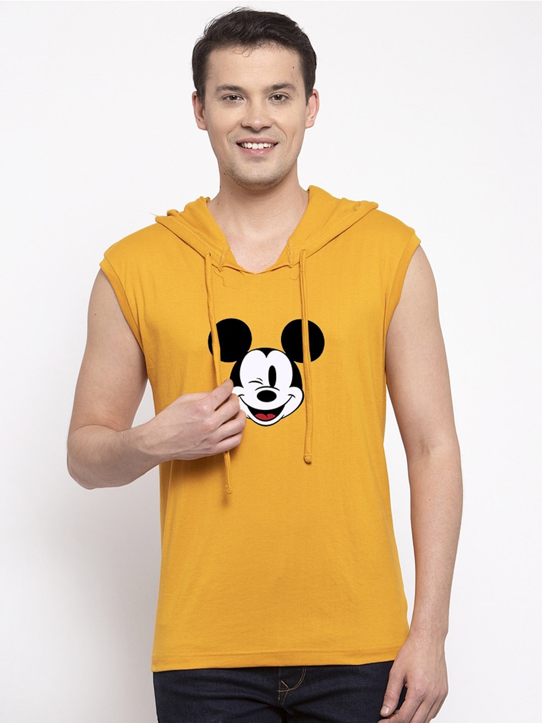

Friskers Men Yellow Printed Hood T-shirt