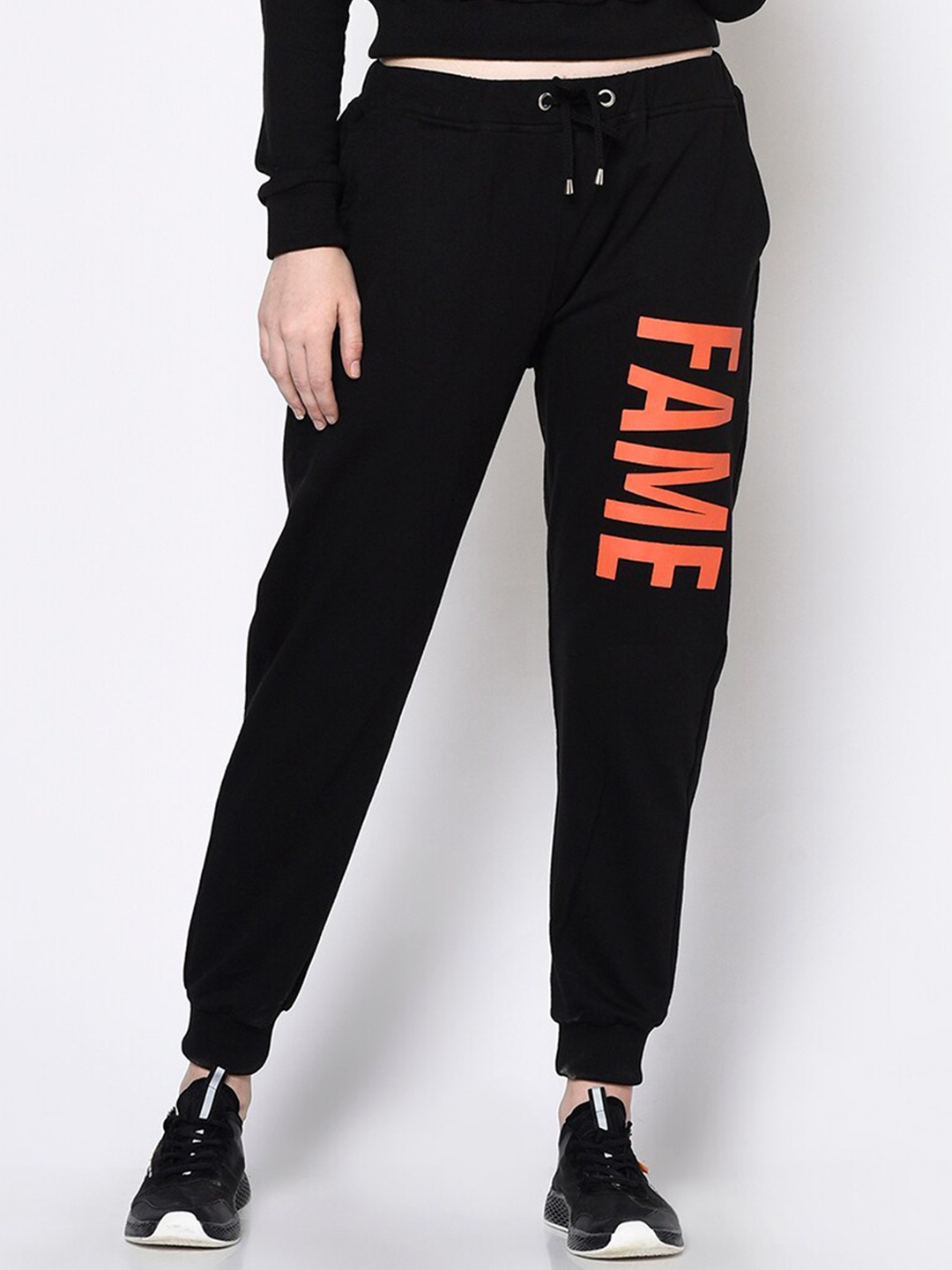 

Rigo Women Solid Regular Fit Joggers, Black