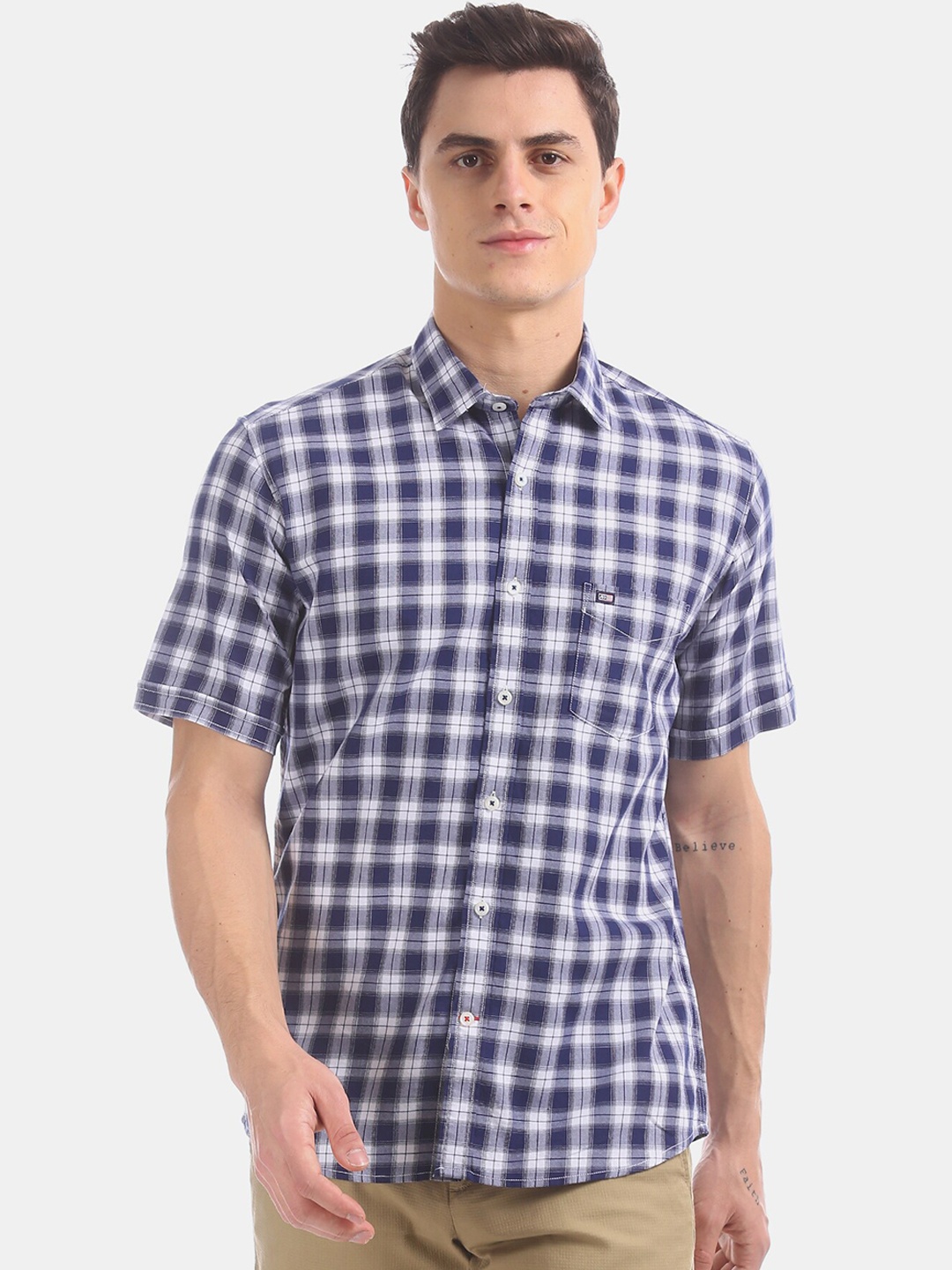 

Arrow Sport Men Blue & White Regular Fit Checked Casual Shirt