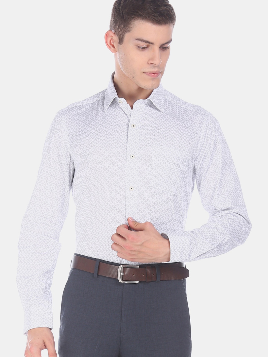 

Arrow Men White & Grey Slim Fit Printed Formal Shirt