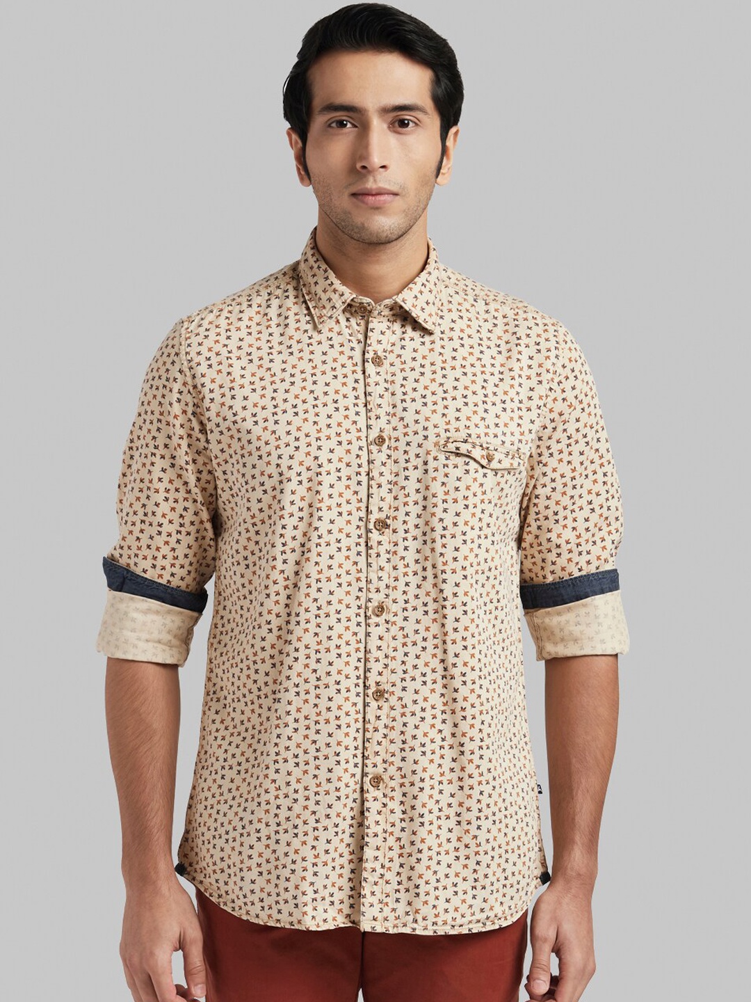 

Parx Men Beige Regular Fit Printed Casual Shirt