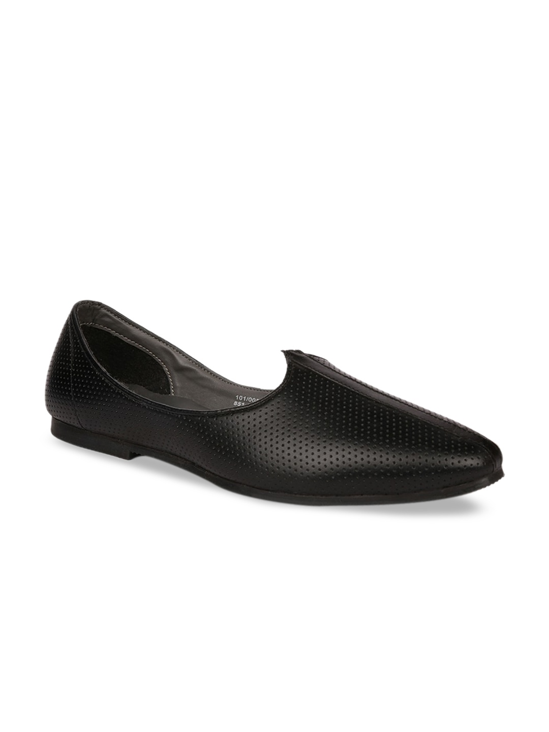 

Bata Men Black Mojaris