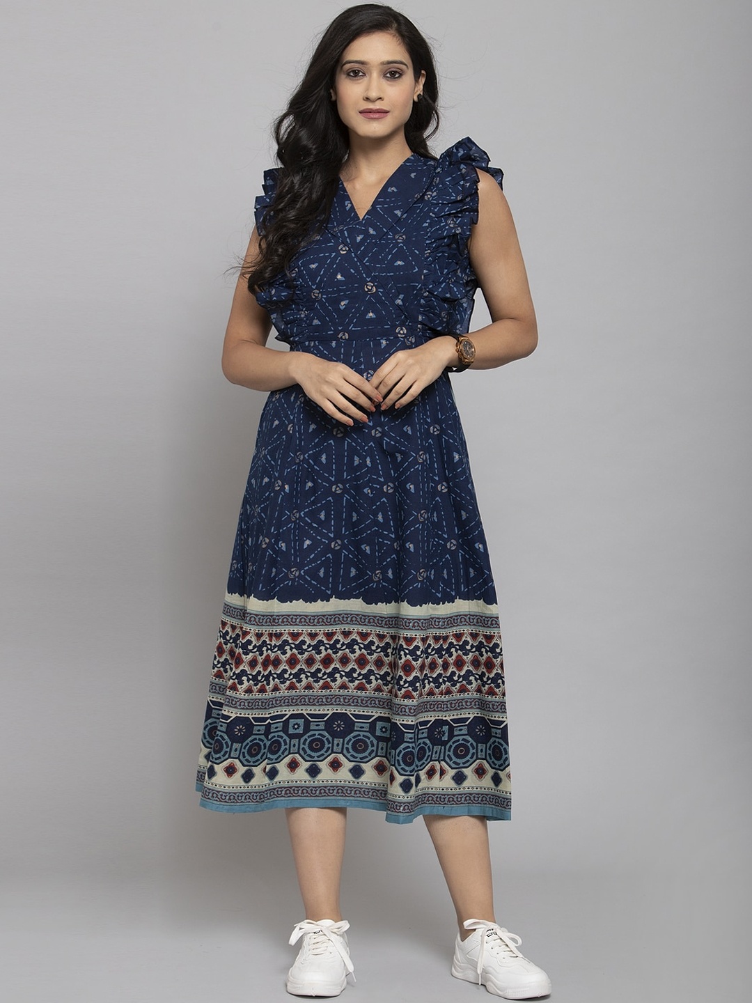 

Get Glamr Women Navy Blue Printed Fit and Flare Dress