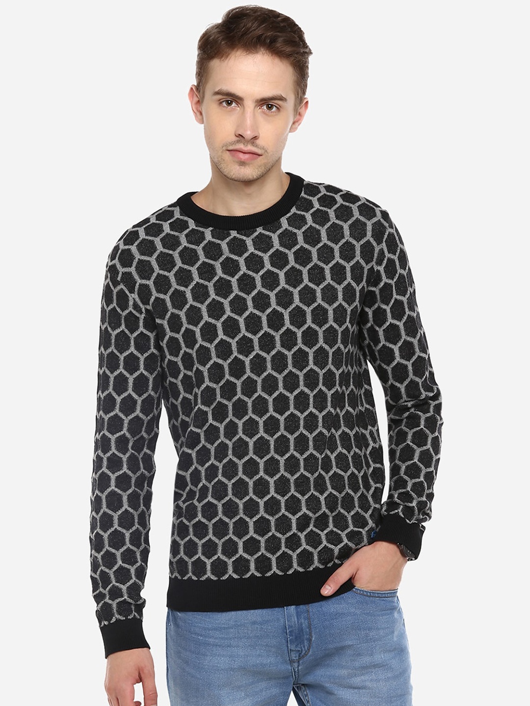

Red Chief Men Black & Grey Solid Pullover Sweater