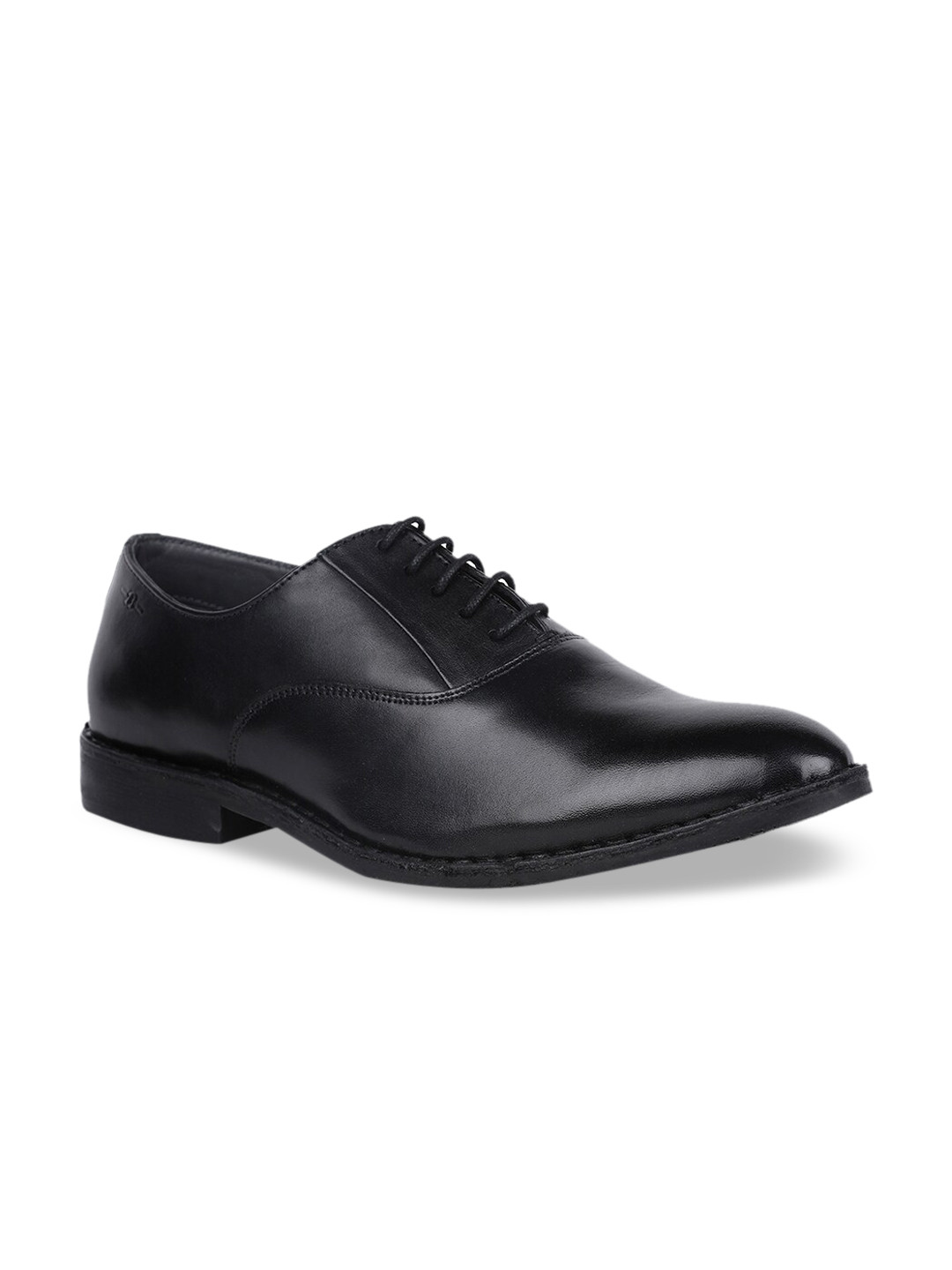 

Bata Men Black Solid Formal Leather Oxfords