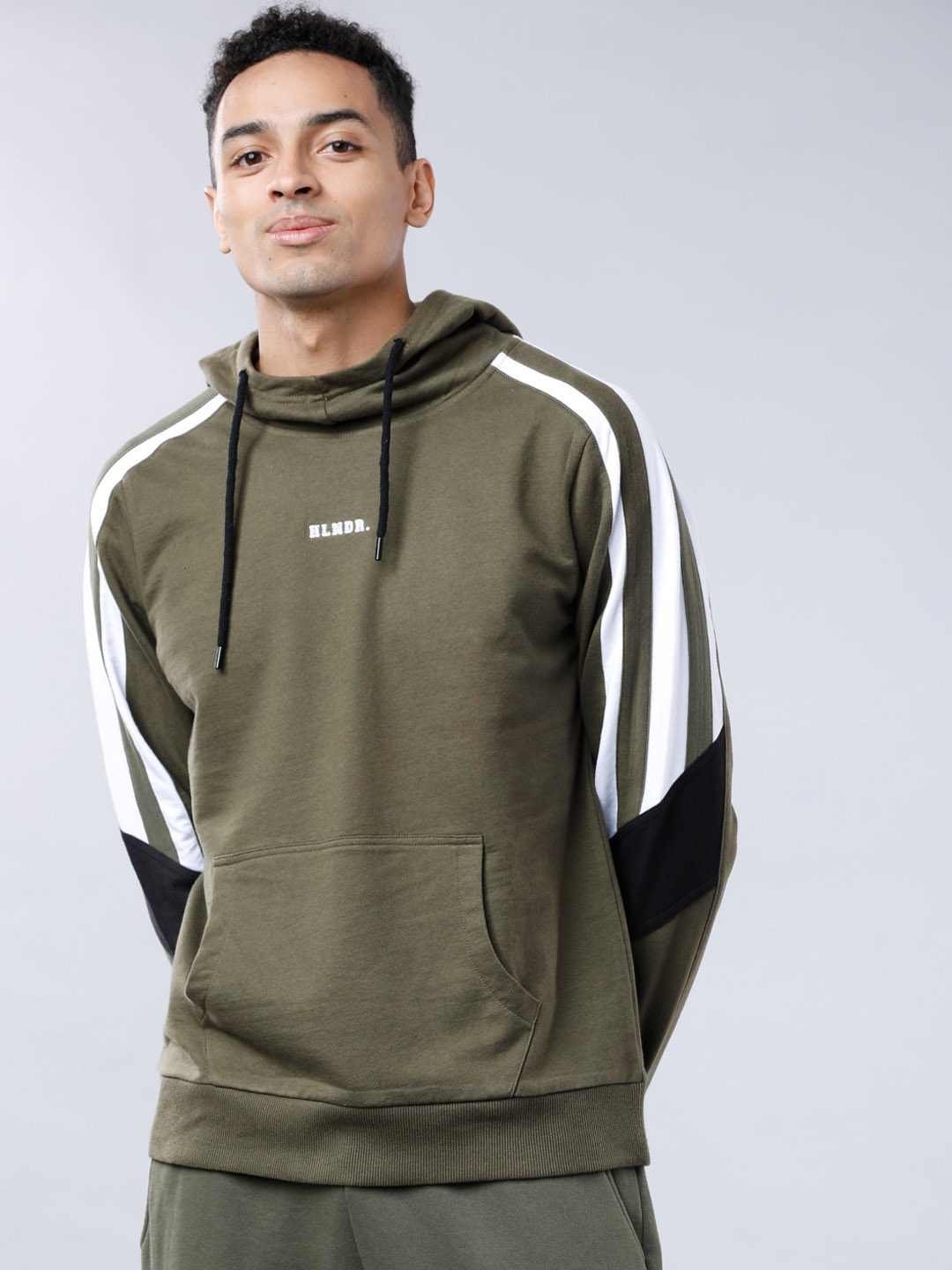 

HIGHLANDER Men Olive Green Printed Hooded Sweatshirt