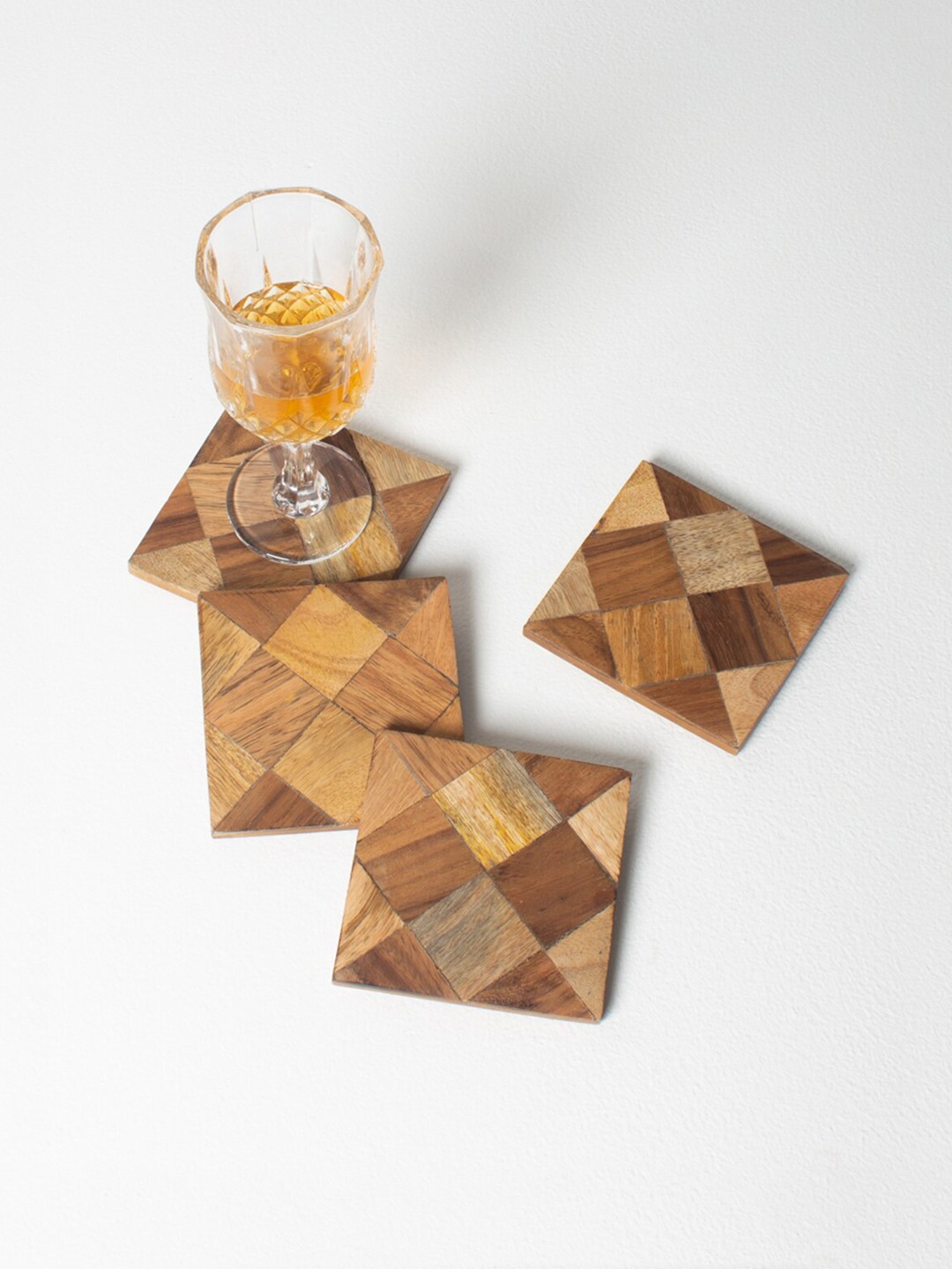 

CASA DECOR Set of 4 Brown Square Wooden Sustainable Coasters