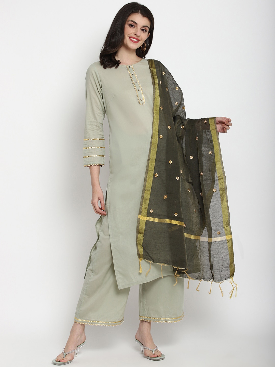 

Tulsattva Women Green Solid Kurta with Palazzos & Dupatta