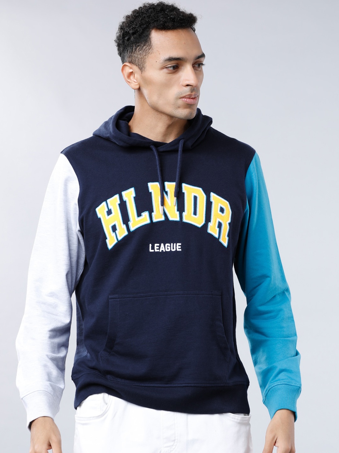 

HIGHLANDER Men Navy Blue & Grey Printed Hooded Sweatshirt