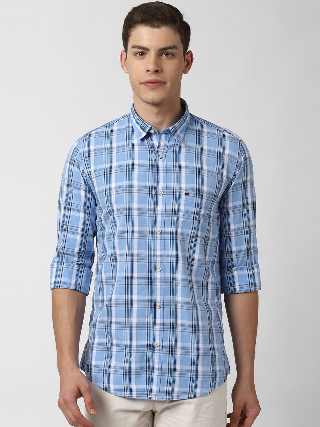 

Peter England Casuals Men Blue Manhattan Slim Fit Checked Casual Shirt