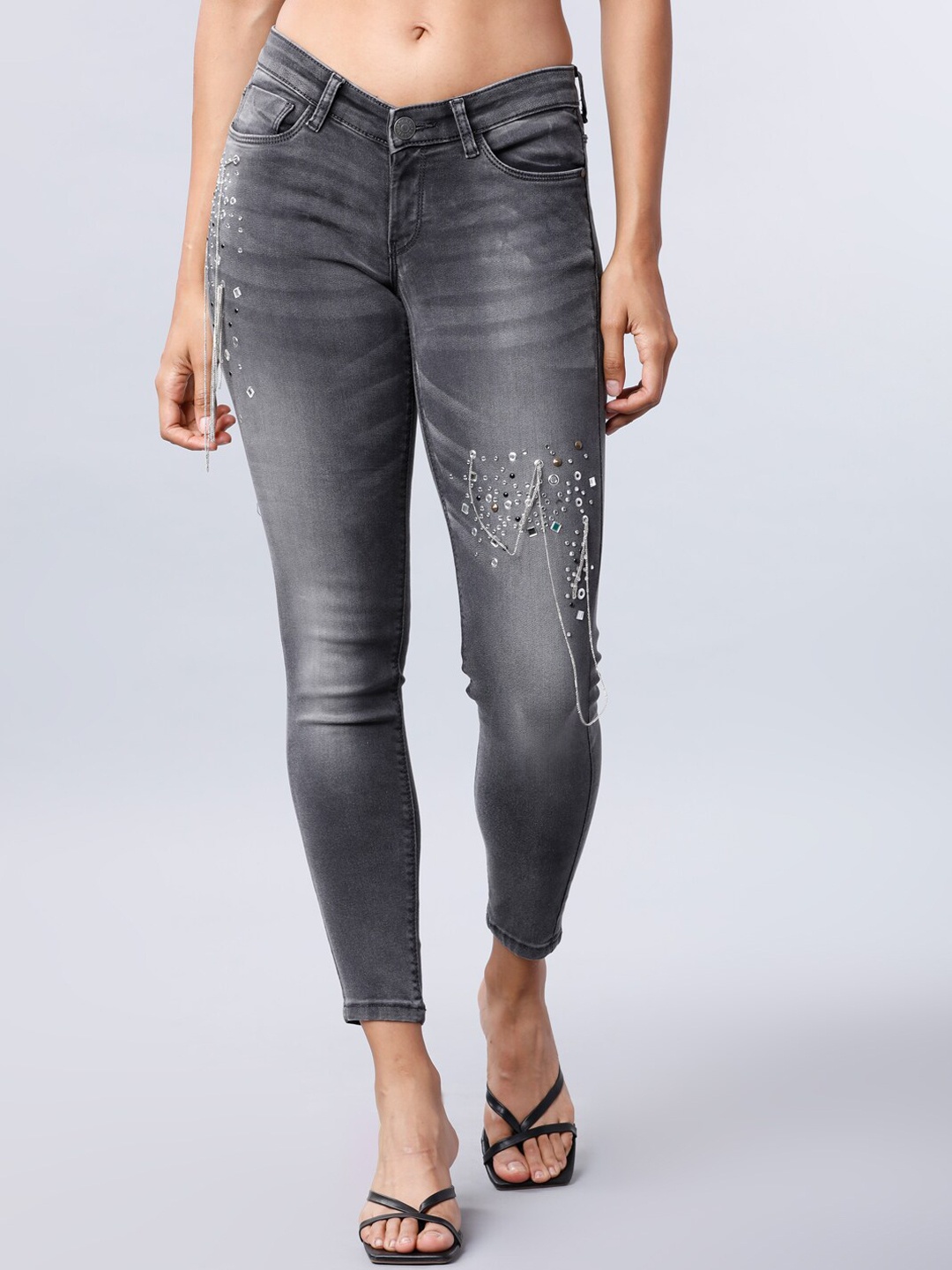 

Tokyo Talkies Women Grey Skinny Fit High-Rise Mildly Distressed Stretchable Jeans