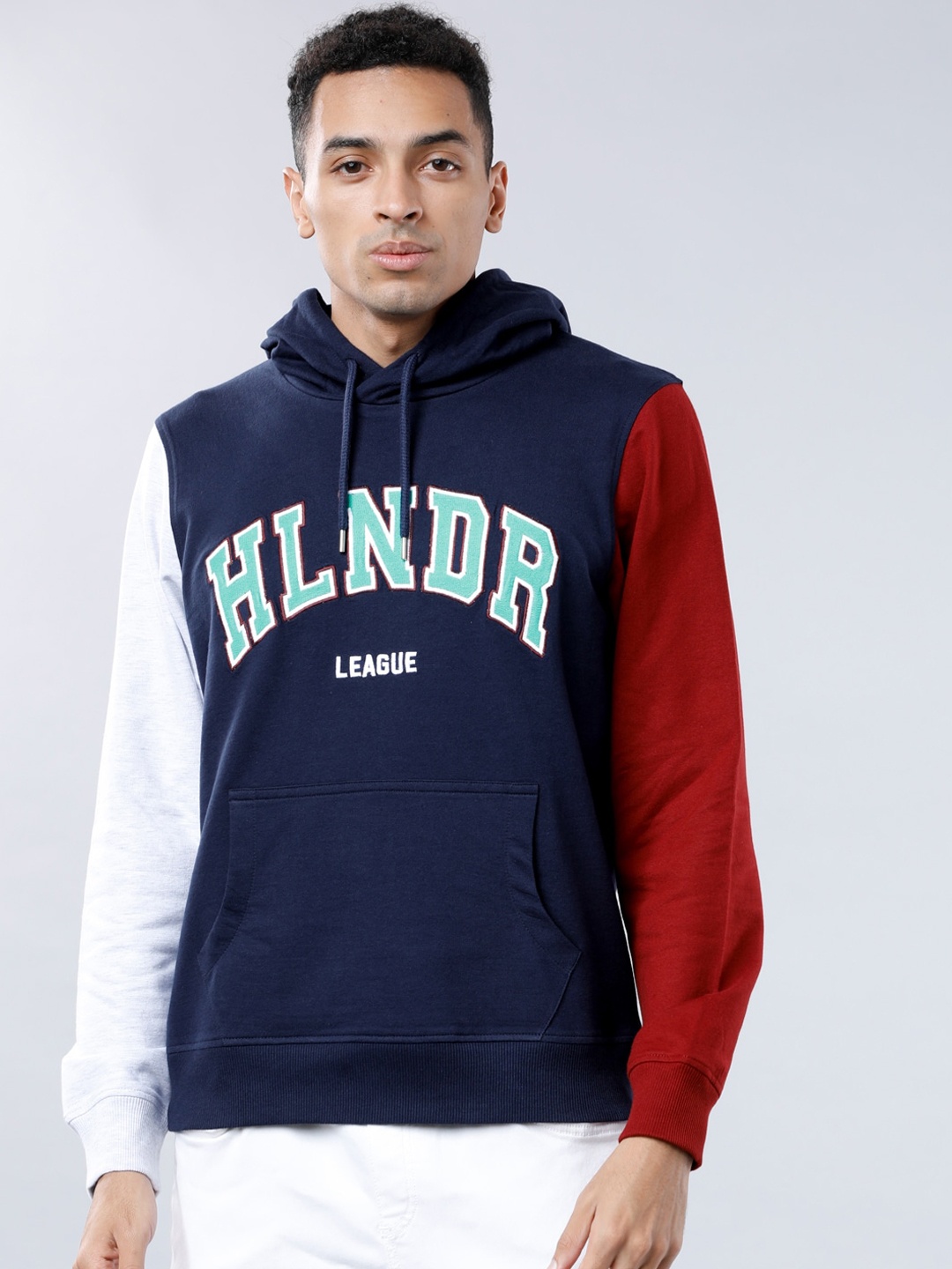 

HIGHLANDER Men Navy Blue & Grey Printed Hooded Sweatshirt